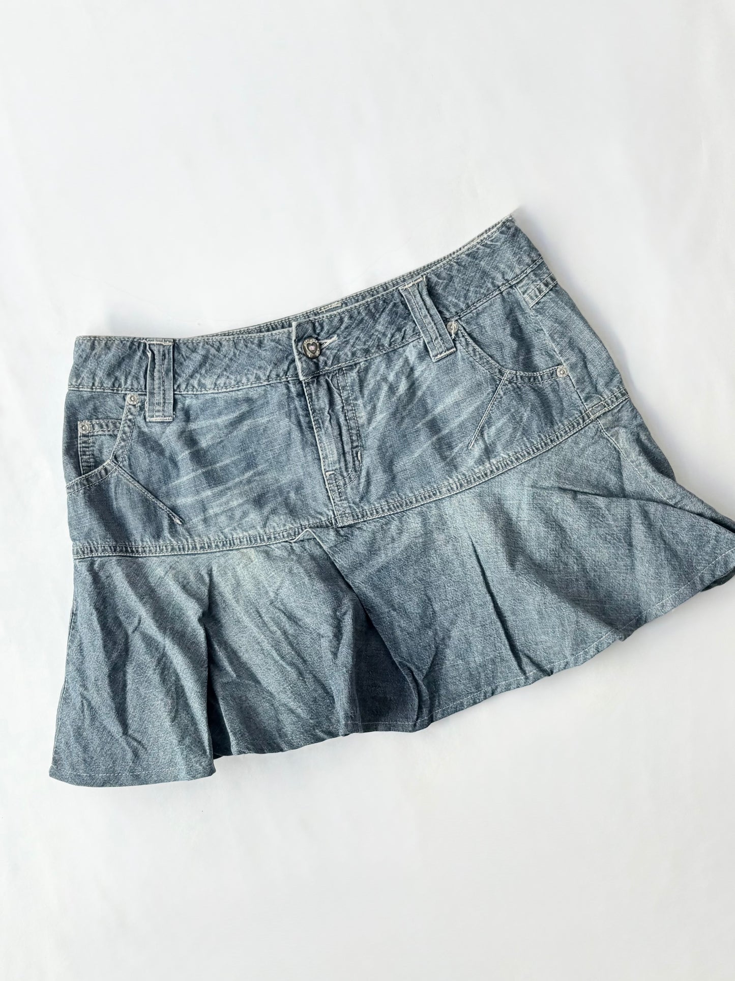 00’s Pleated Japanese denim skirt | Size 10