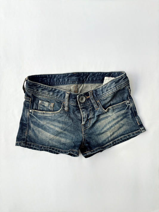 00’s Spiral Girl denim shorts | Size 8