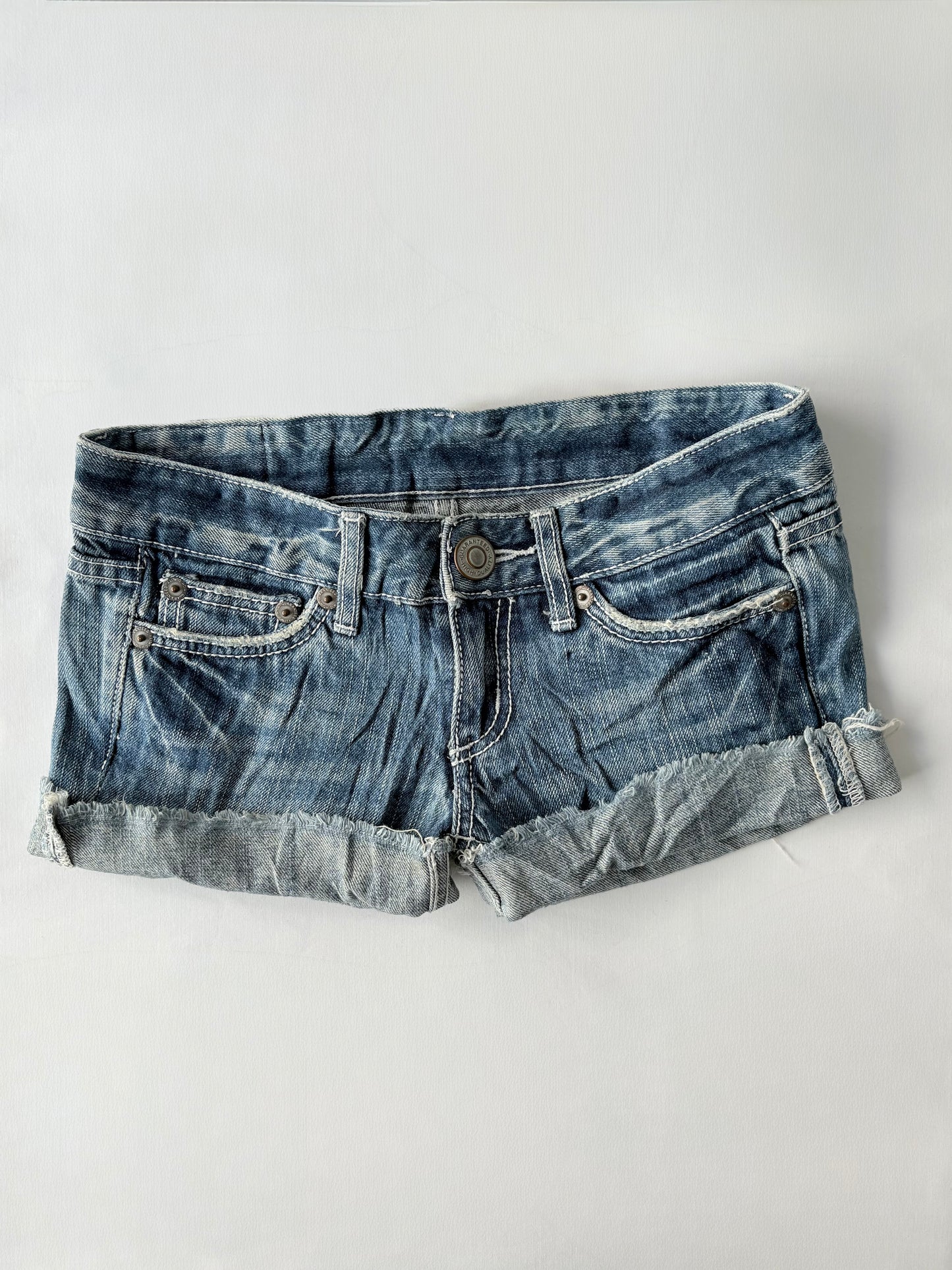 00’s Vence low rise shorts | Size 10