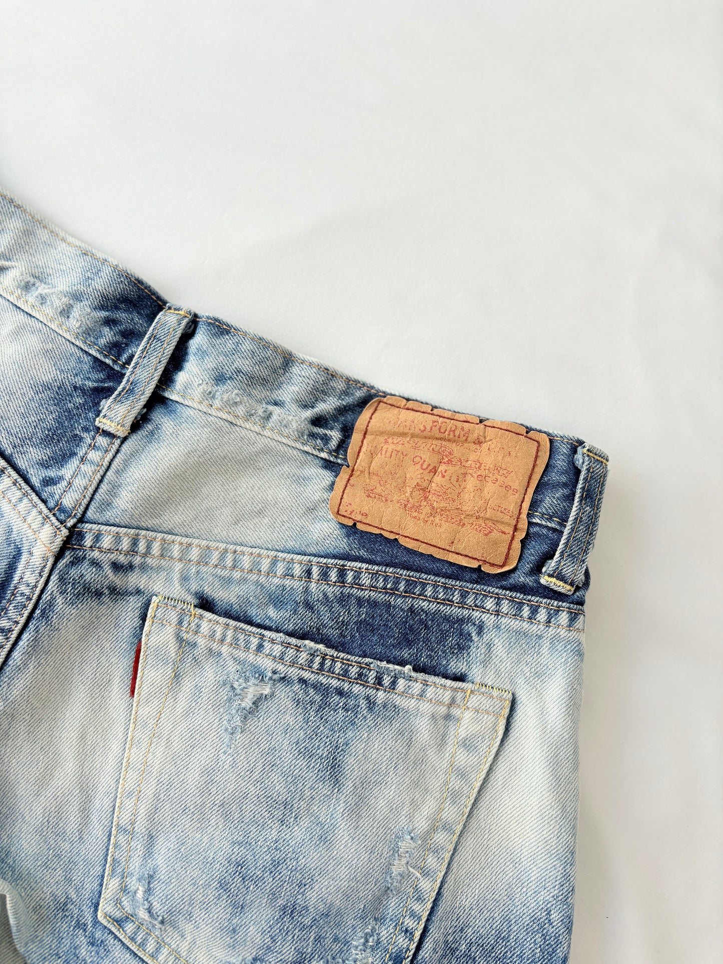 00’s Distressed denim shorts | Size 8