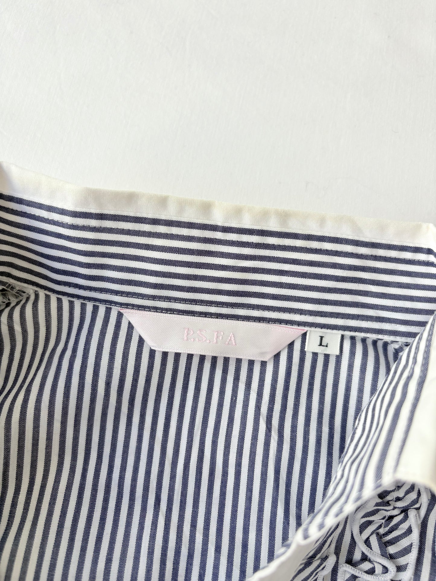 00’s Blue ruffle cinched shirt | Size 10-12