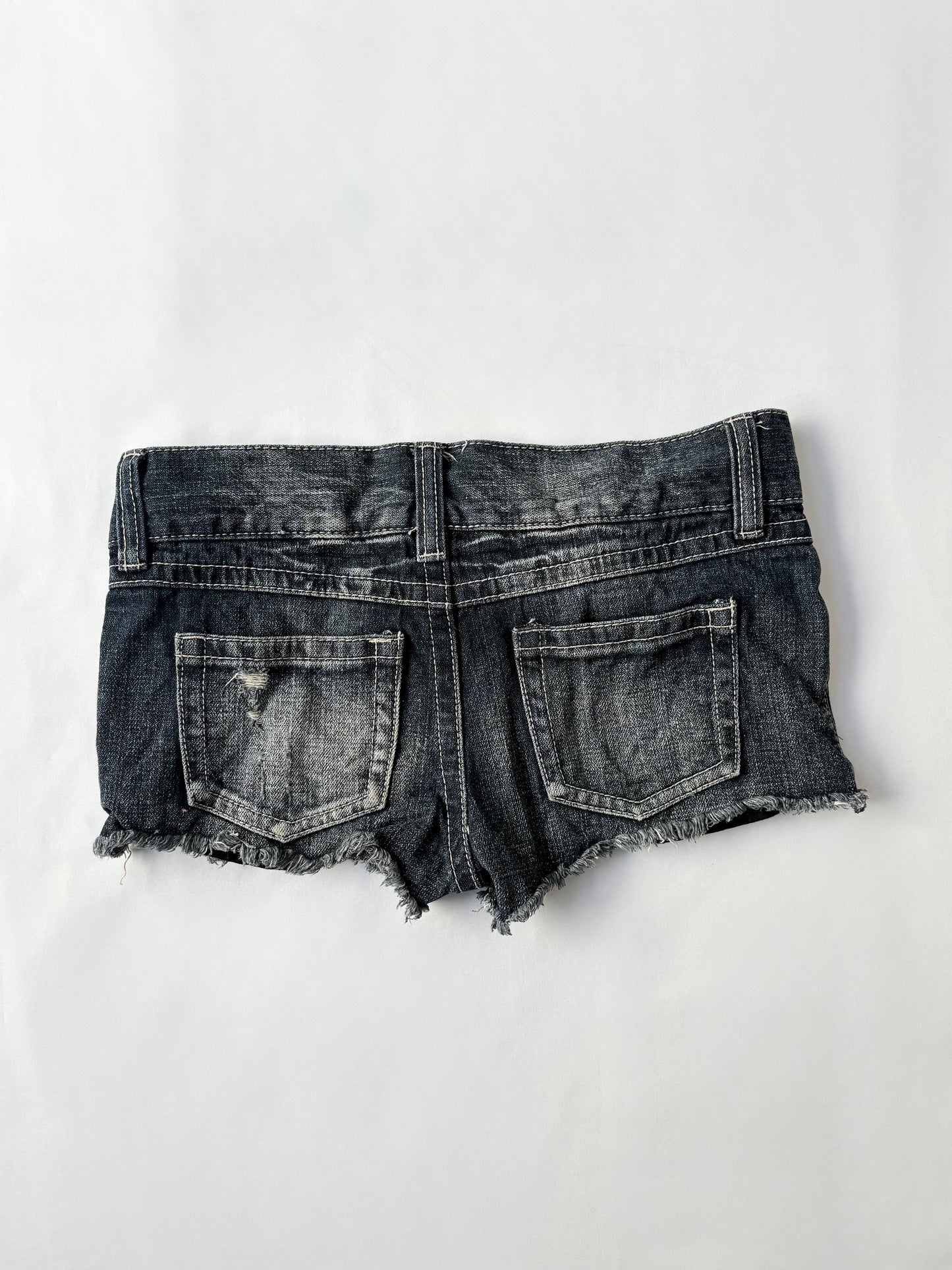 00’s BCBG distressed denim shorts | Size 10