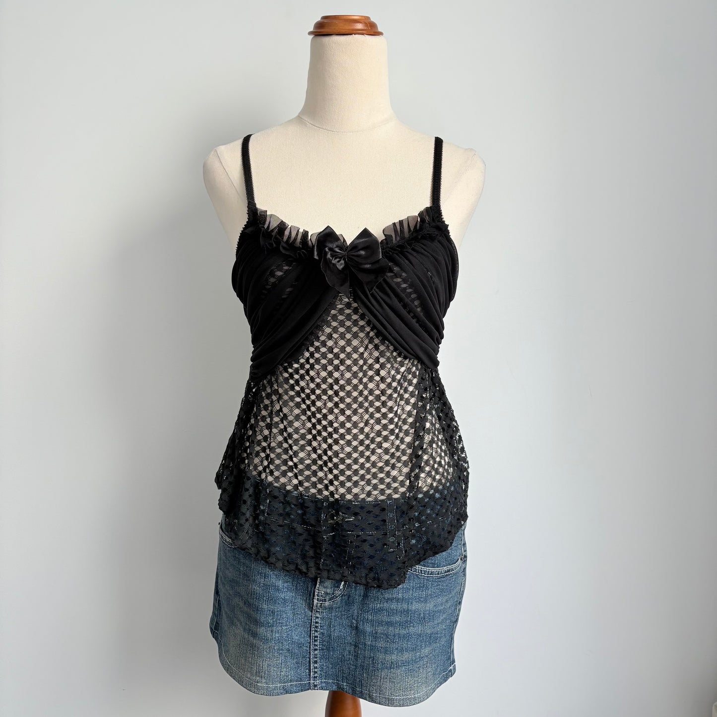 00’s Fishnet black cami | Size 8-10