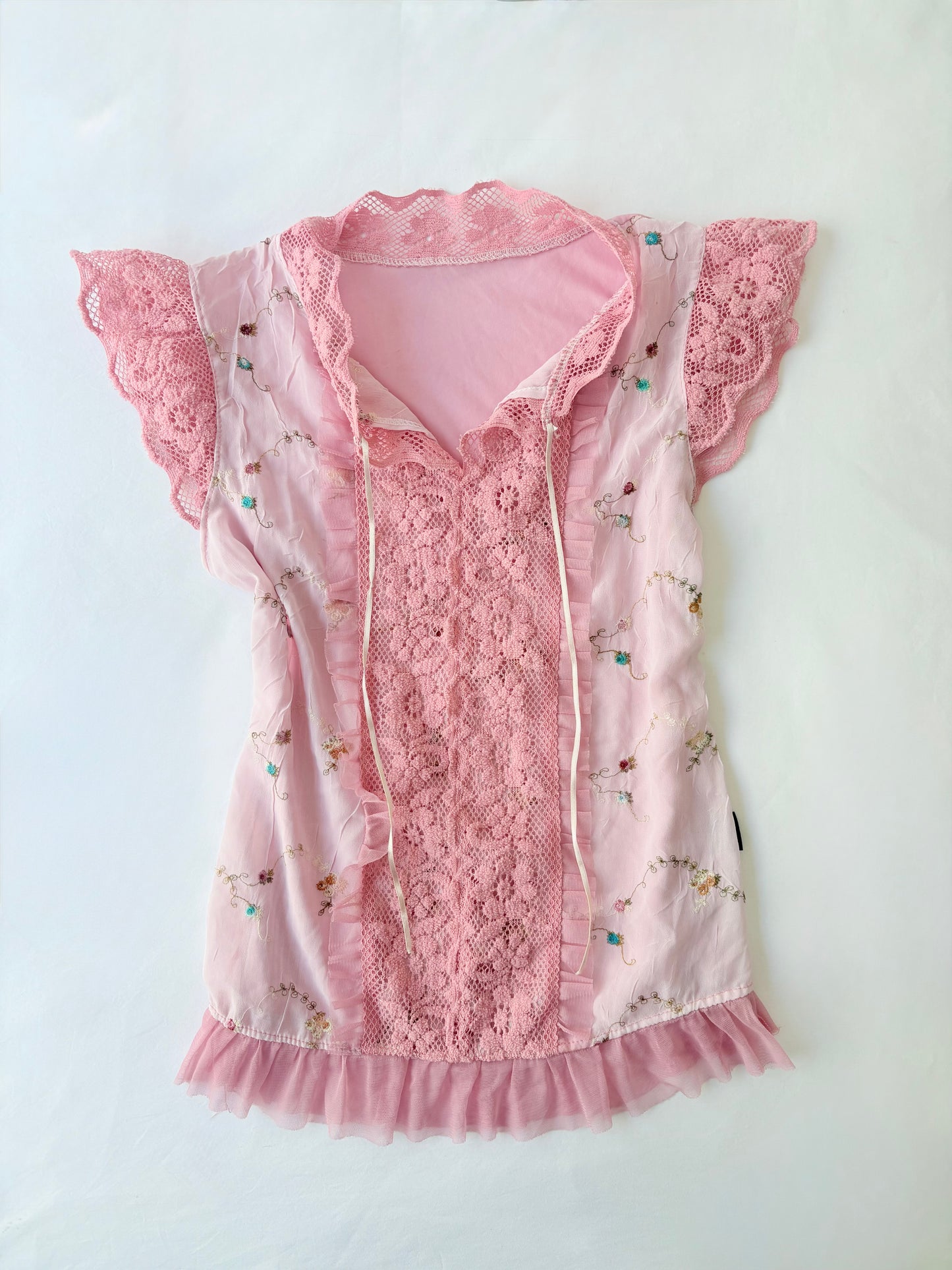 00’s Hot Shop embroidered top | Size 8-10