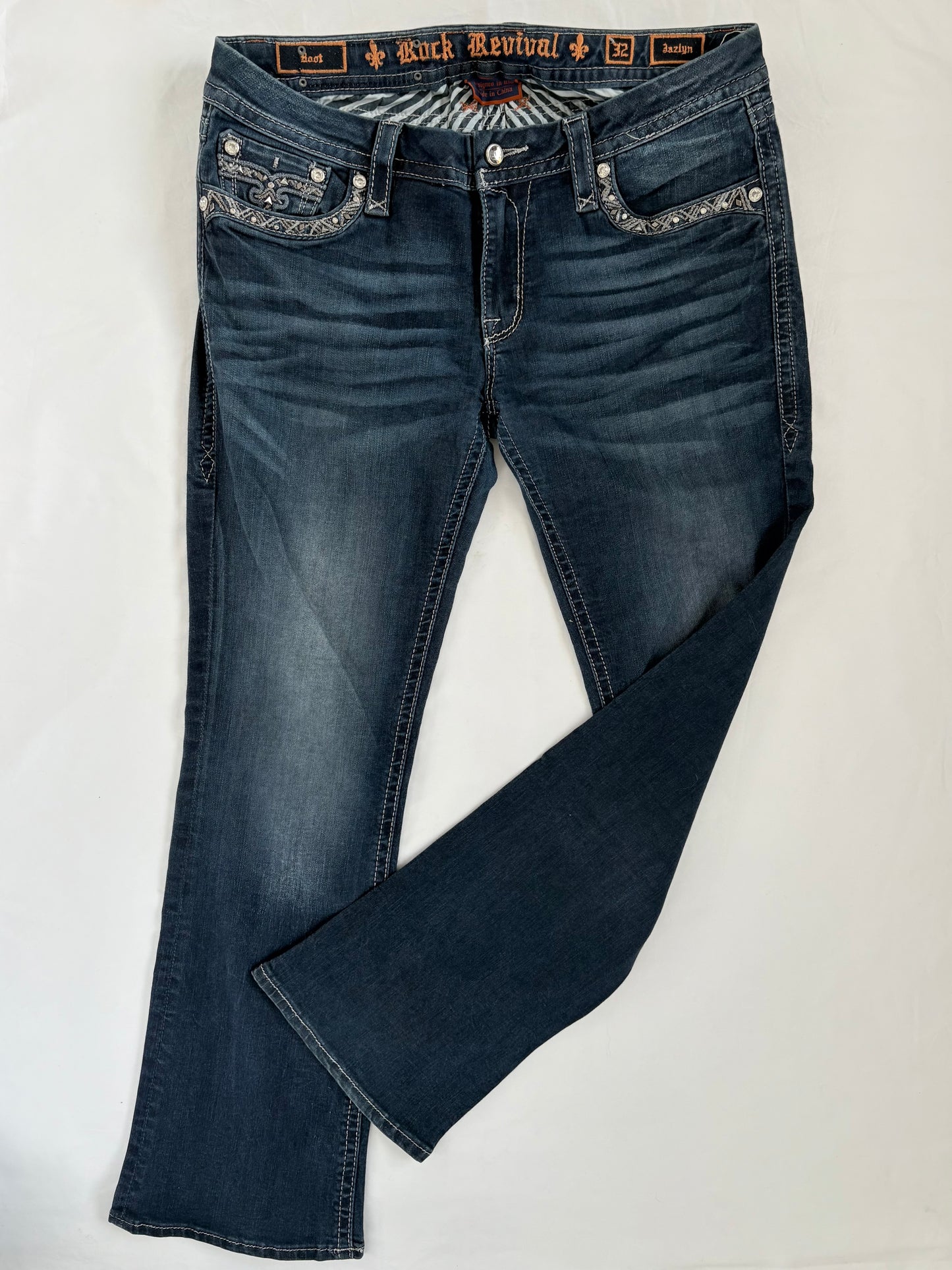 00’s Rock Revival bedazzled bootcut jeans | Size 14