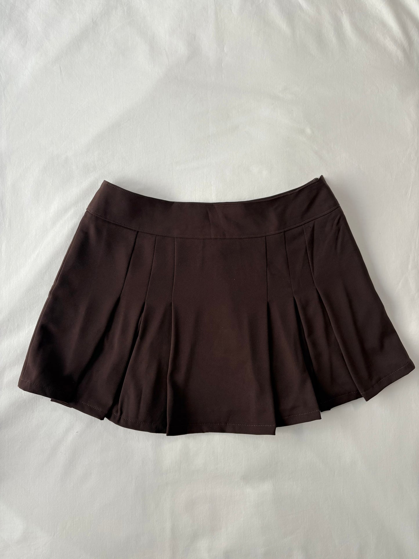 00’s Chocolate brown pleated skirt | Size 8