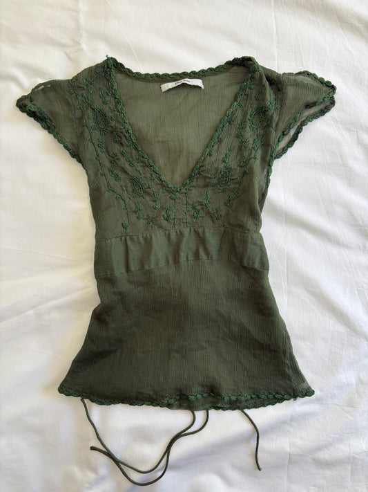 00’s Green silk embroidered top | Size 8-10