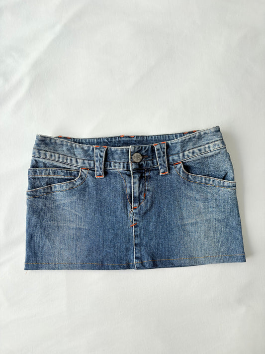 00’s Low rise denim mini skirt | Size 8