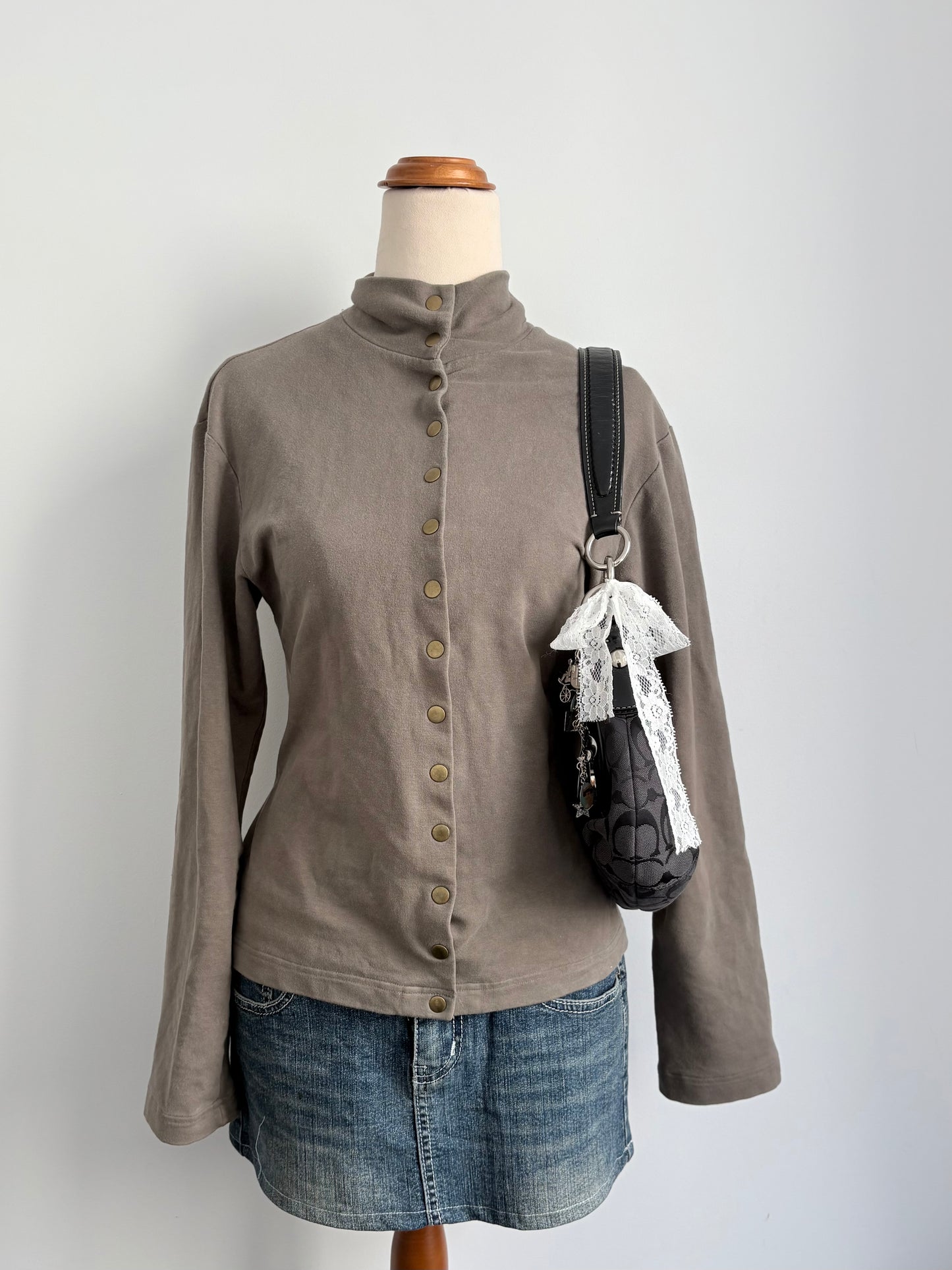 00’s Khaki snap front top | Size 10-12