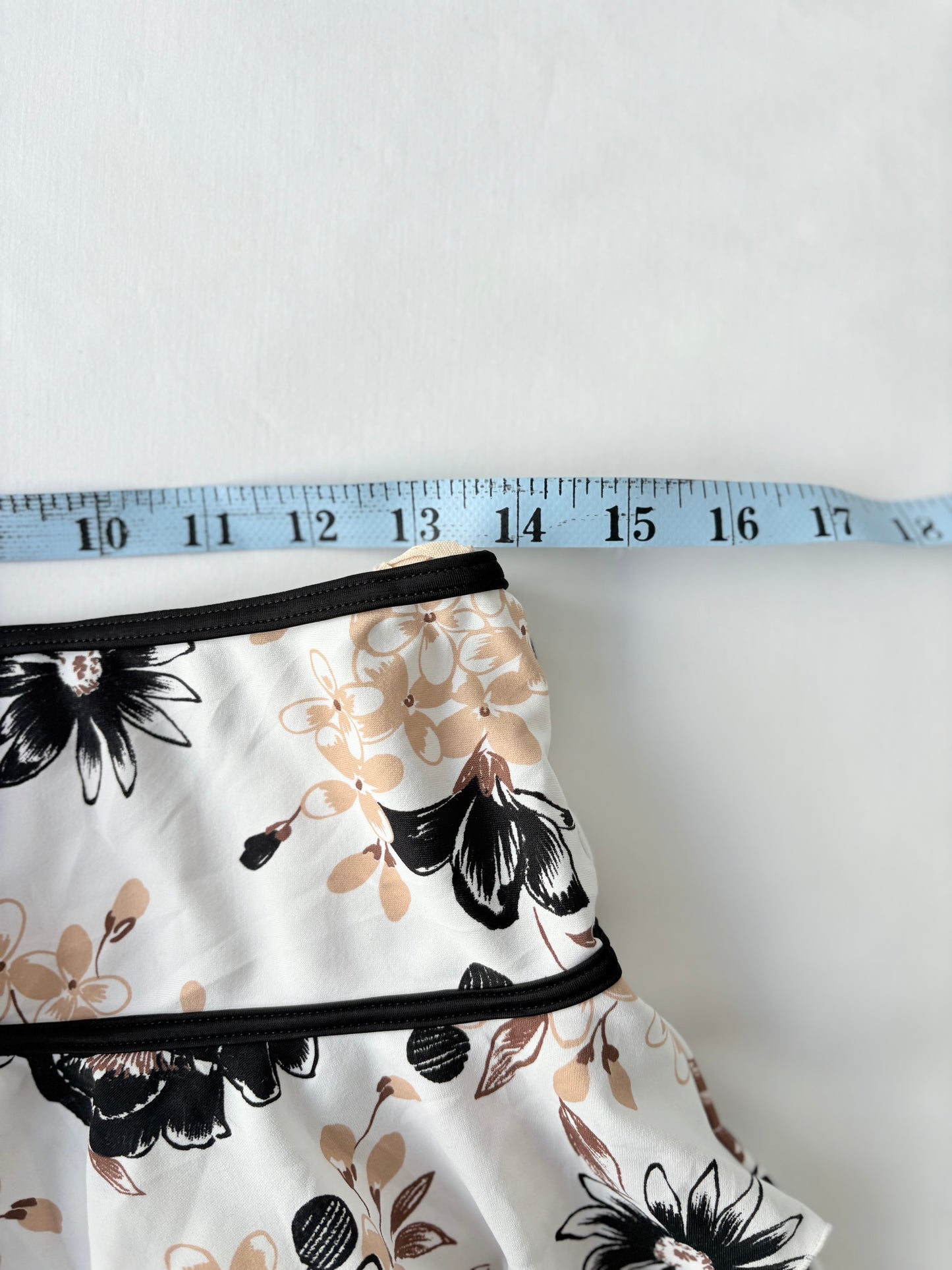 00’s Tiered floral mini skirt | Size 8
