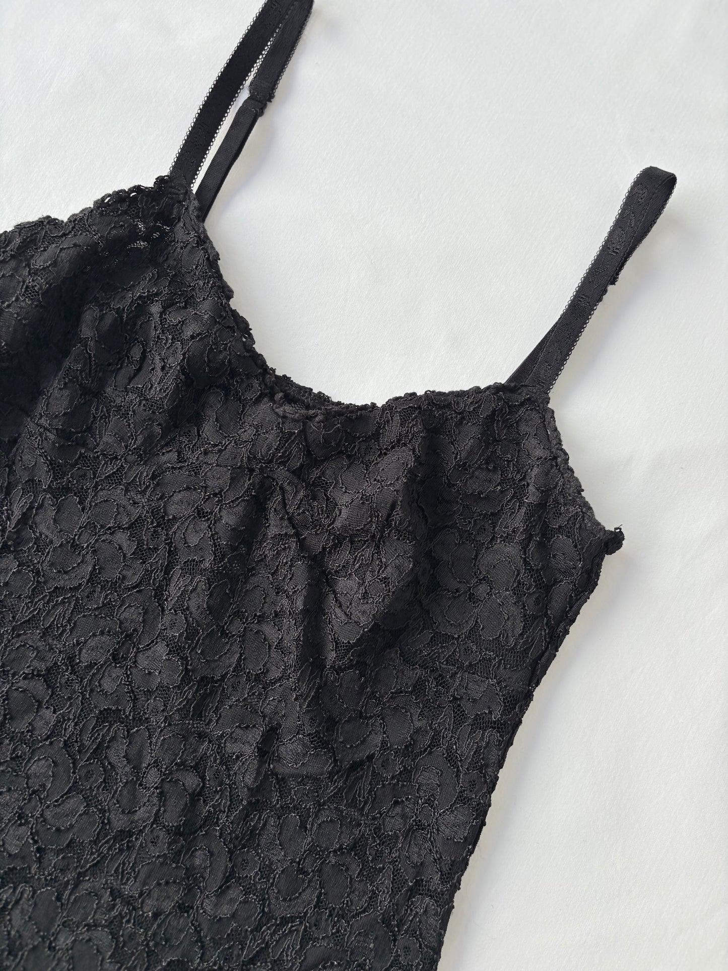 Black lacey mesh cami | Size 10