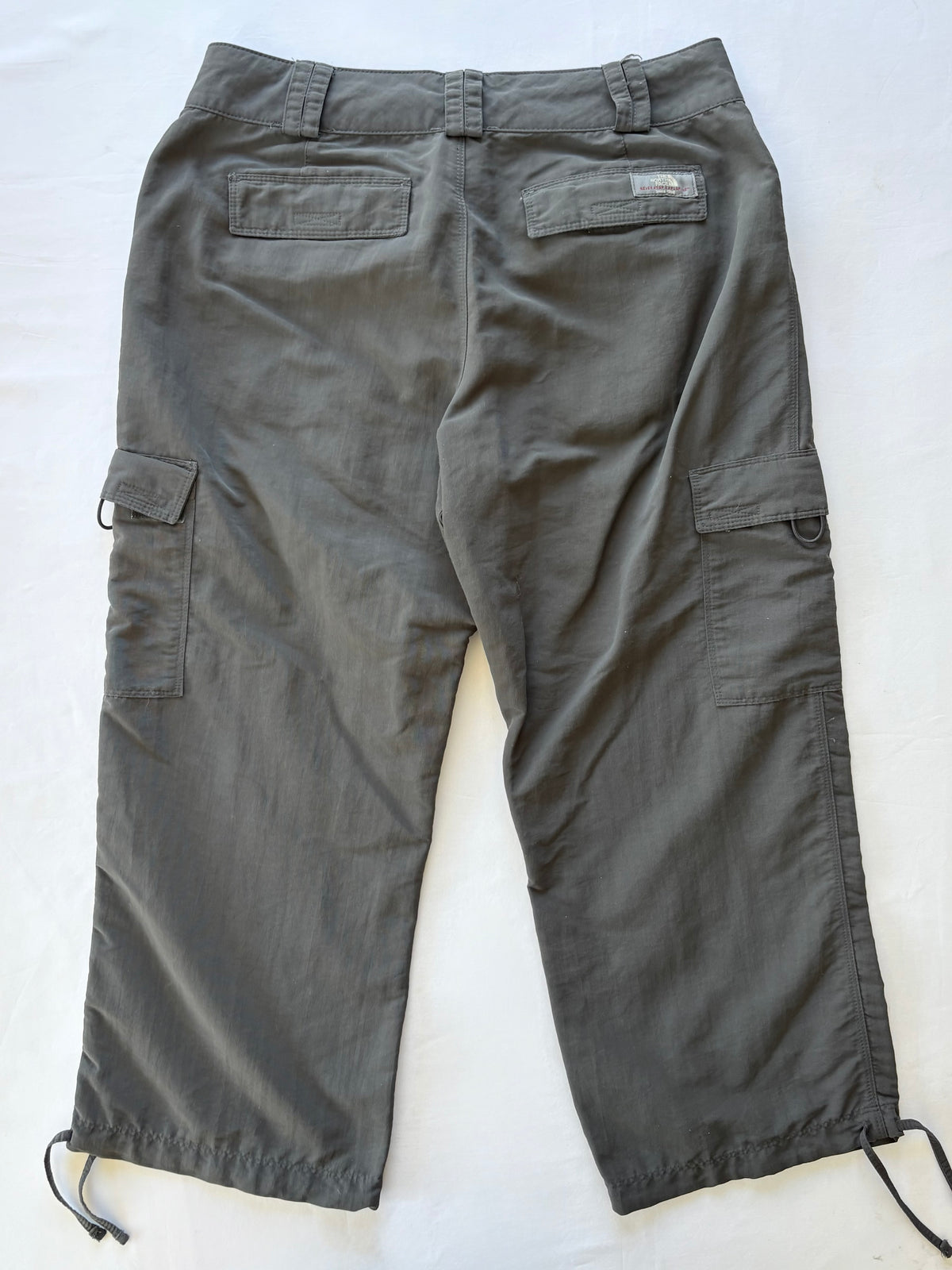 00’s TNF charcoal capris | Size 8