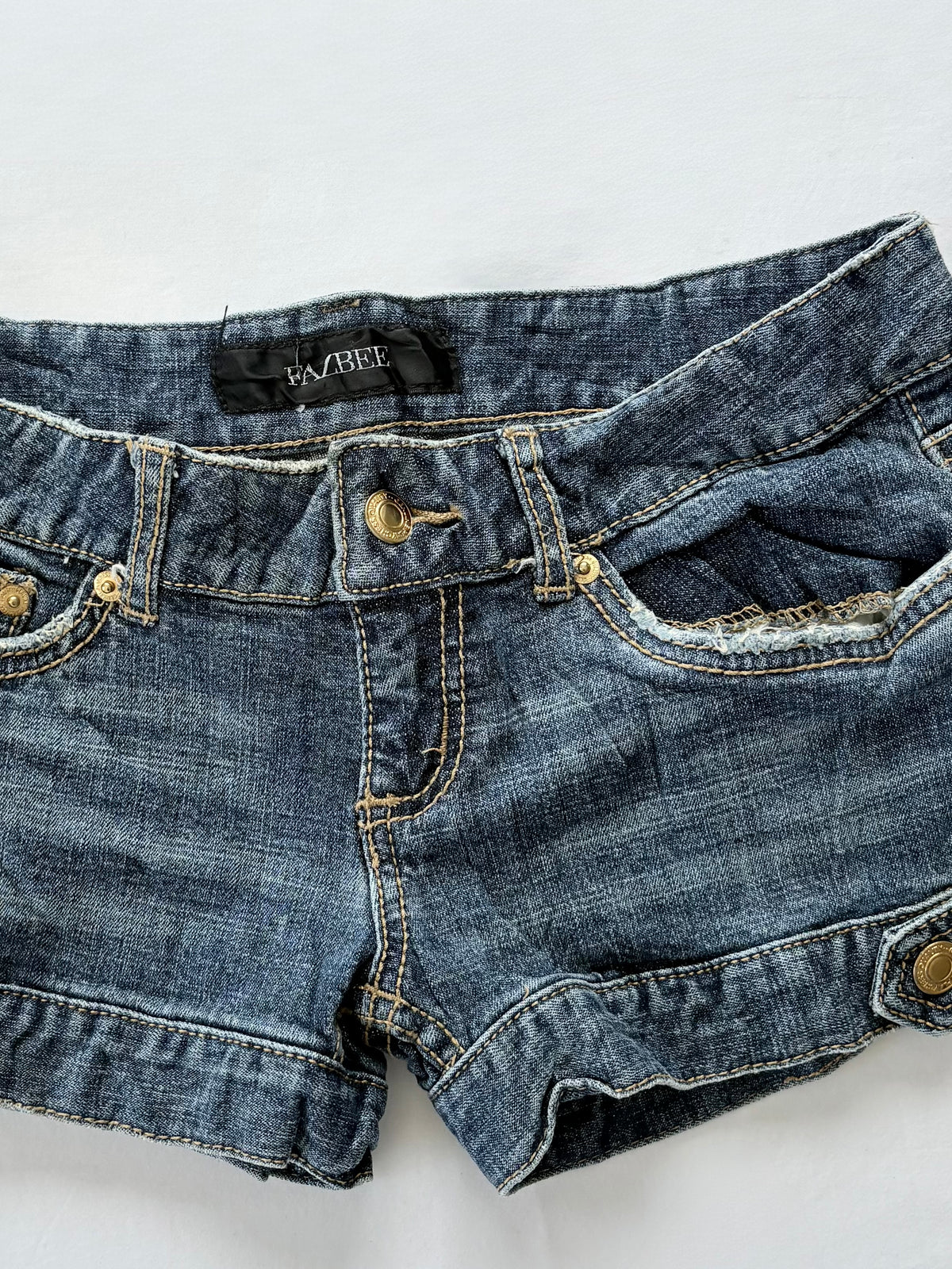00’a Fazbee low rise denim shorts | Size 10
