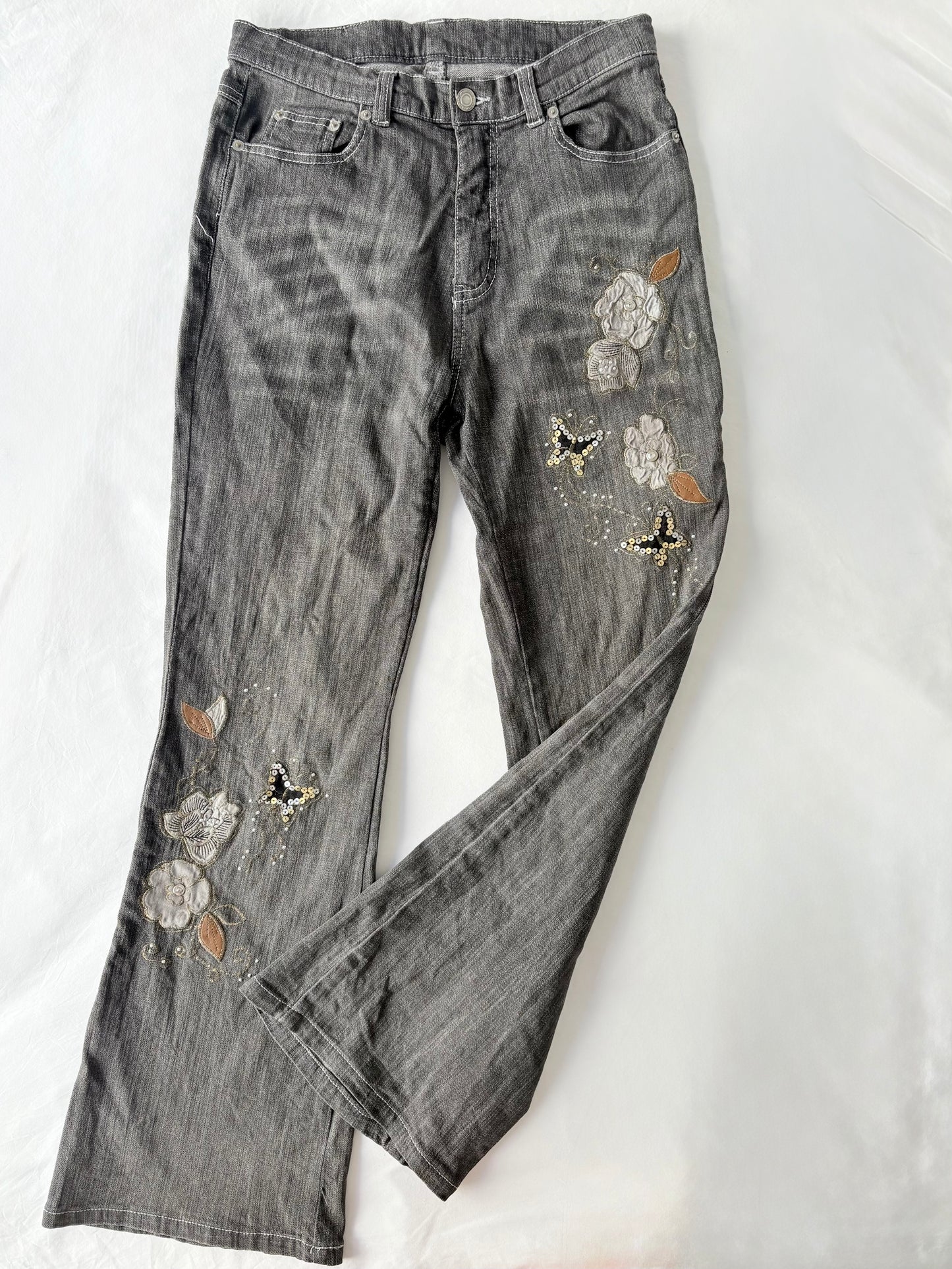00’s Bootcut butterfly embroidered jeans | Size 8