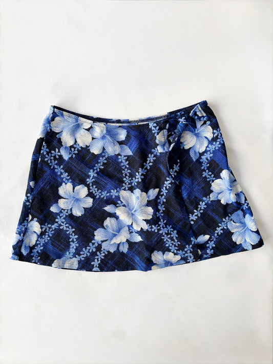 00’s Blue hibiscus mini skirt | Size 8