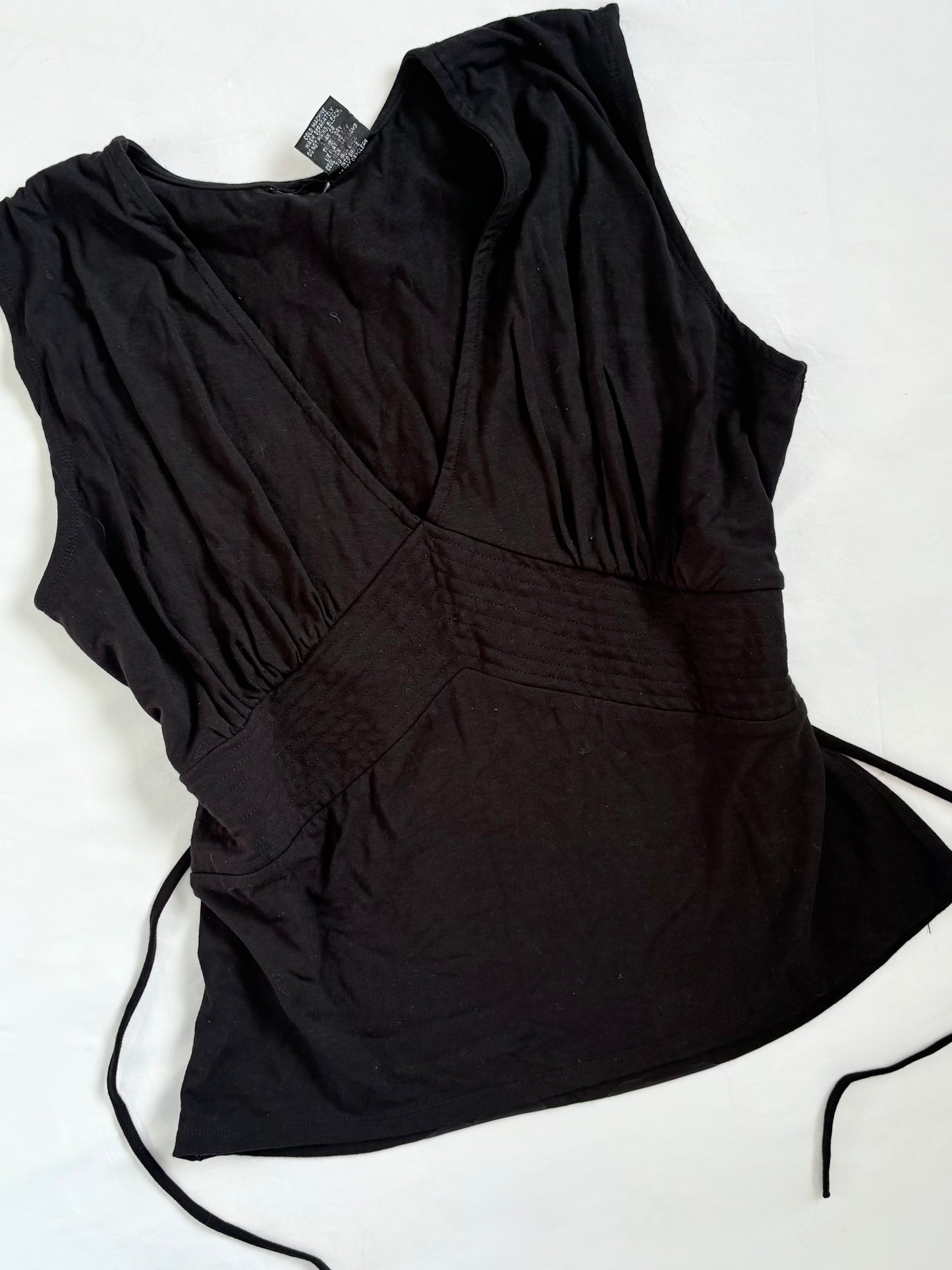 00’s V neck tie tank | Size 14