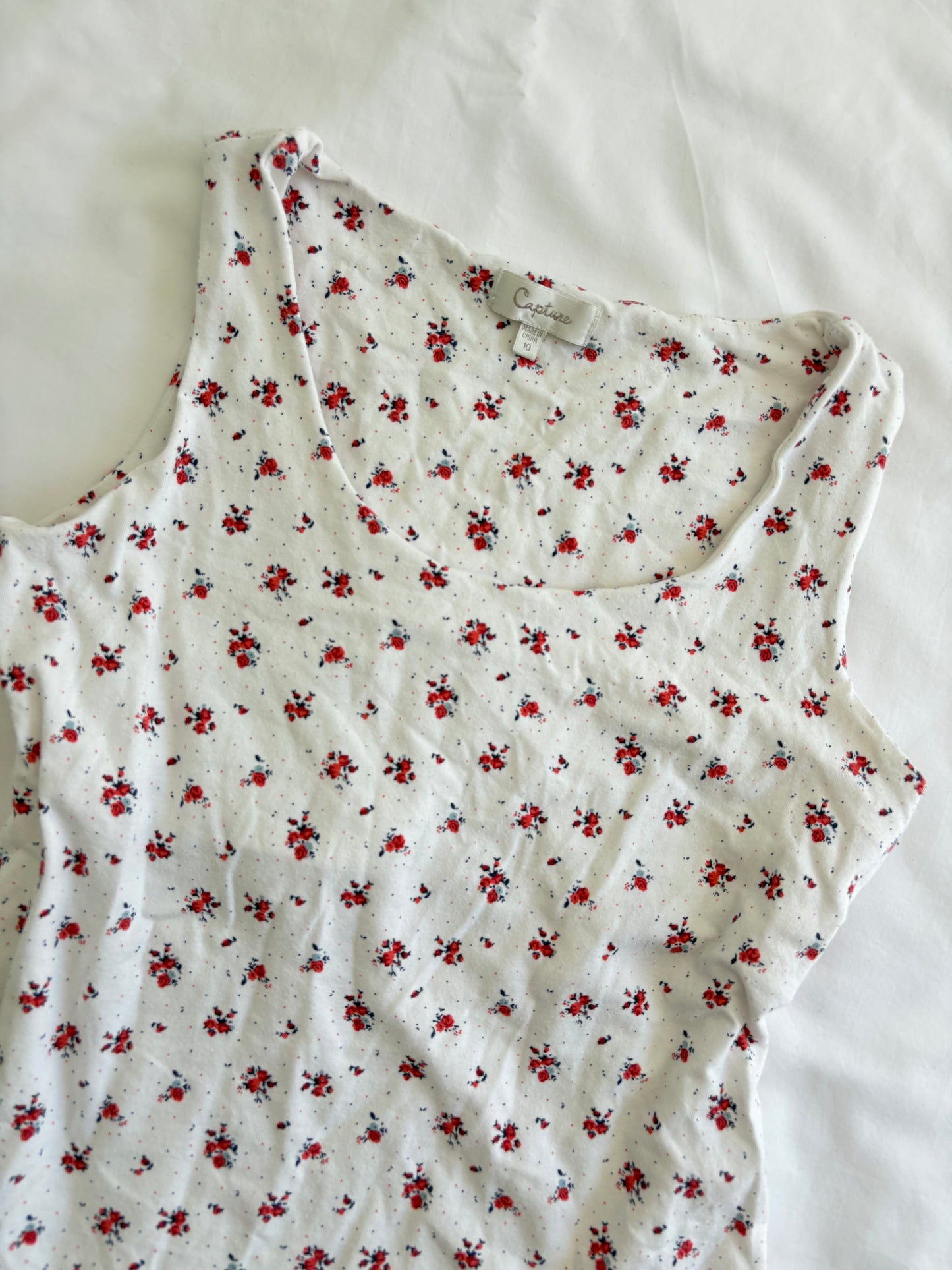 00’s White floral tank | Size 10