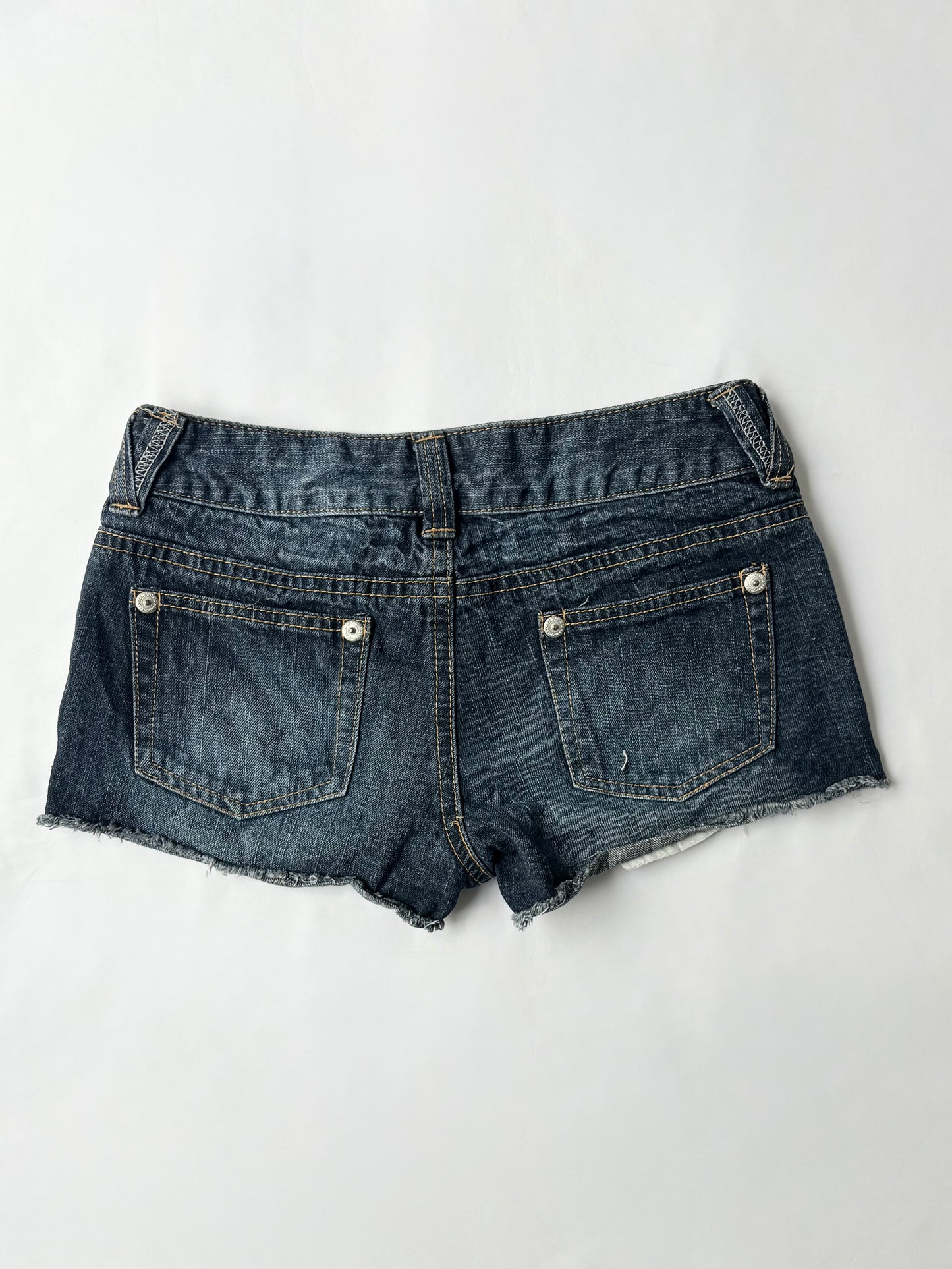 00’s Swelish low rise denim shorts | Size 8