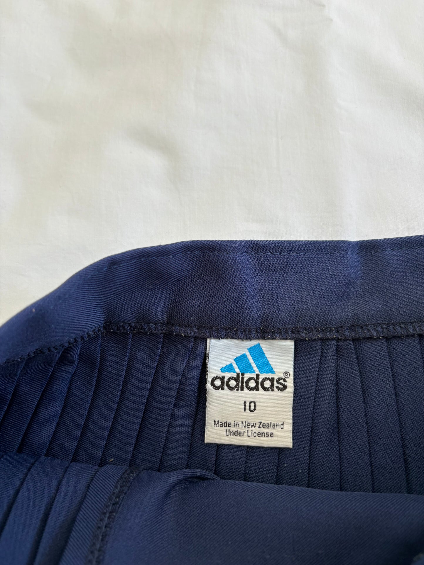 00’s Navy Adidas tennis skirt | Size 8-12