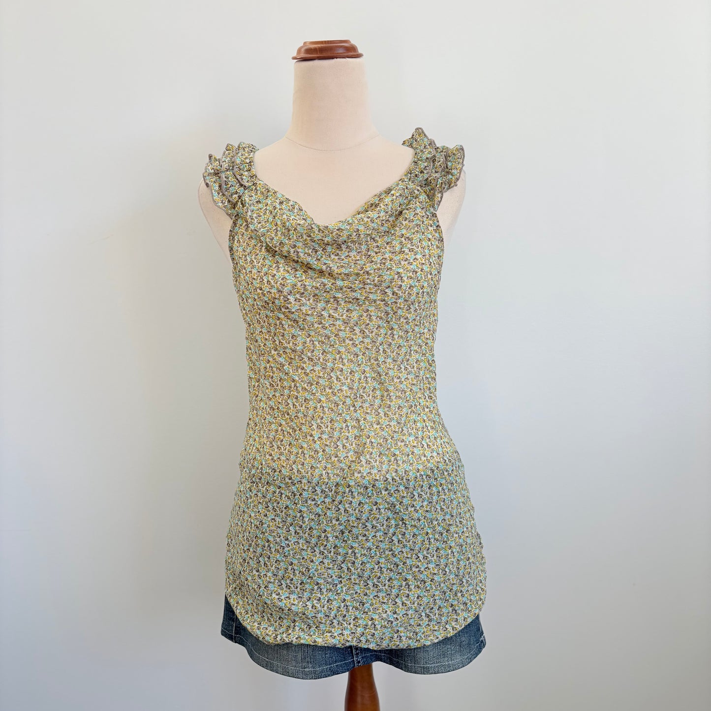 00’s Quintessential cowl neck top | Size small