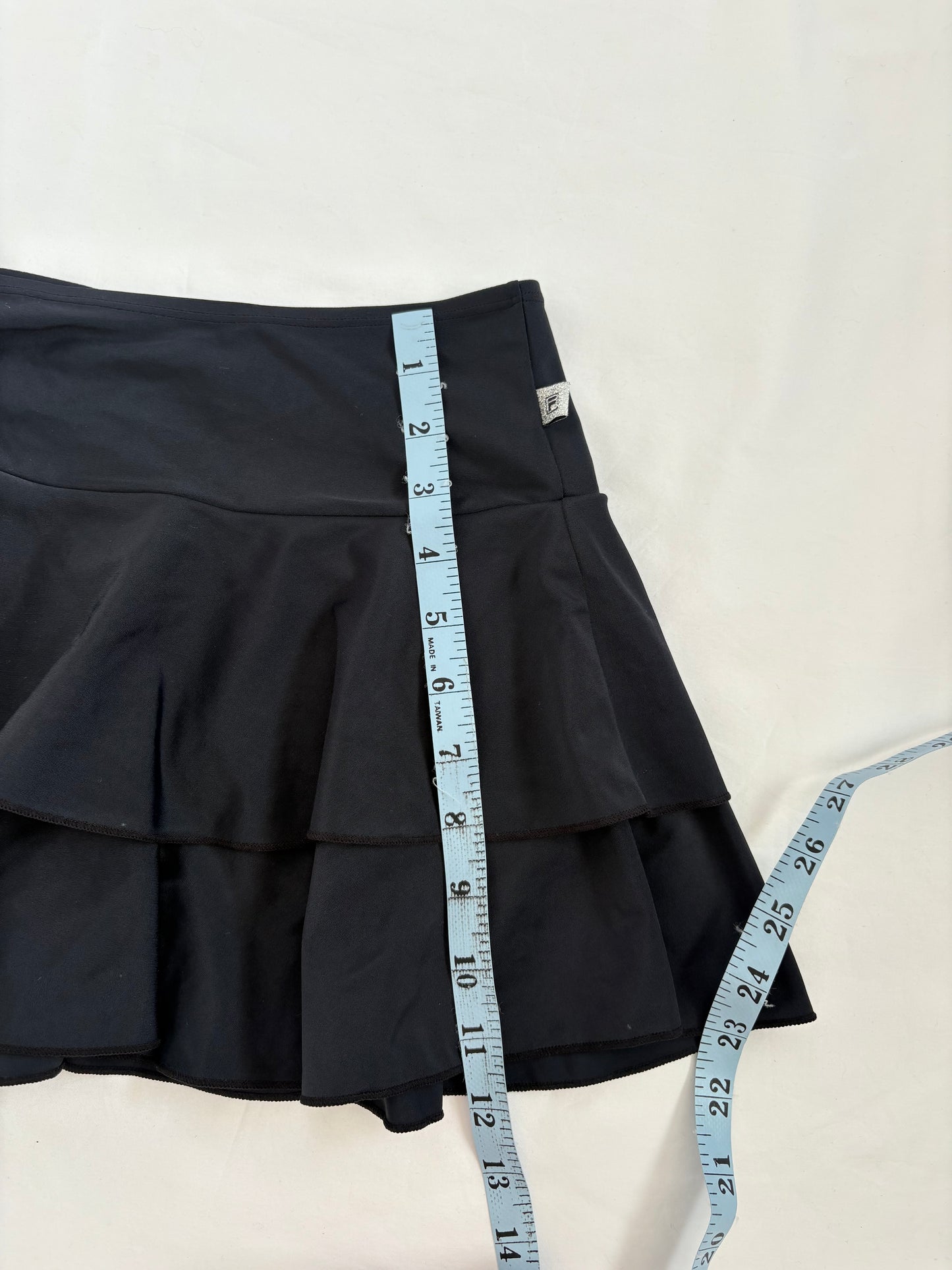 00’s Fila tiered mini skirt | Size 8-10
