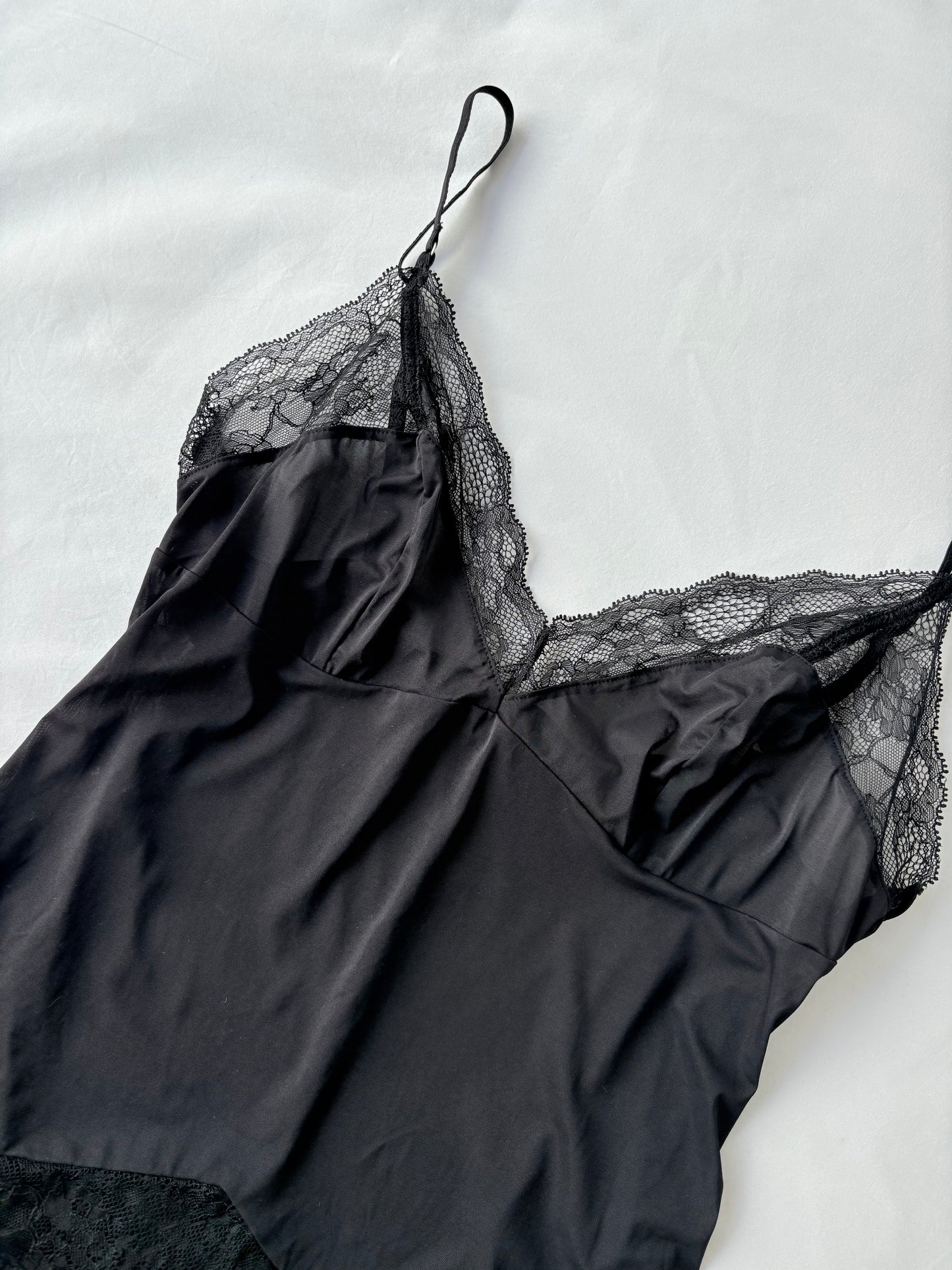 00’s Elle MacPherson cami | Size medium