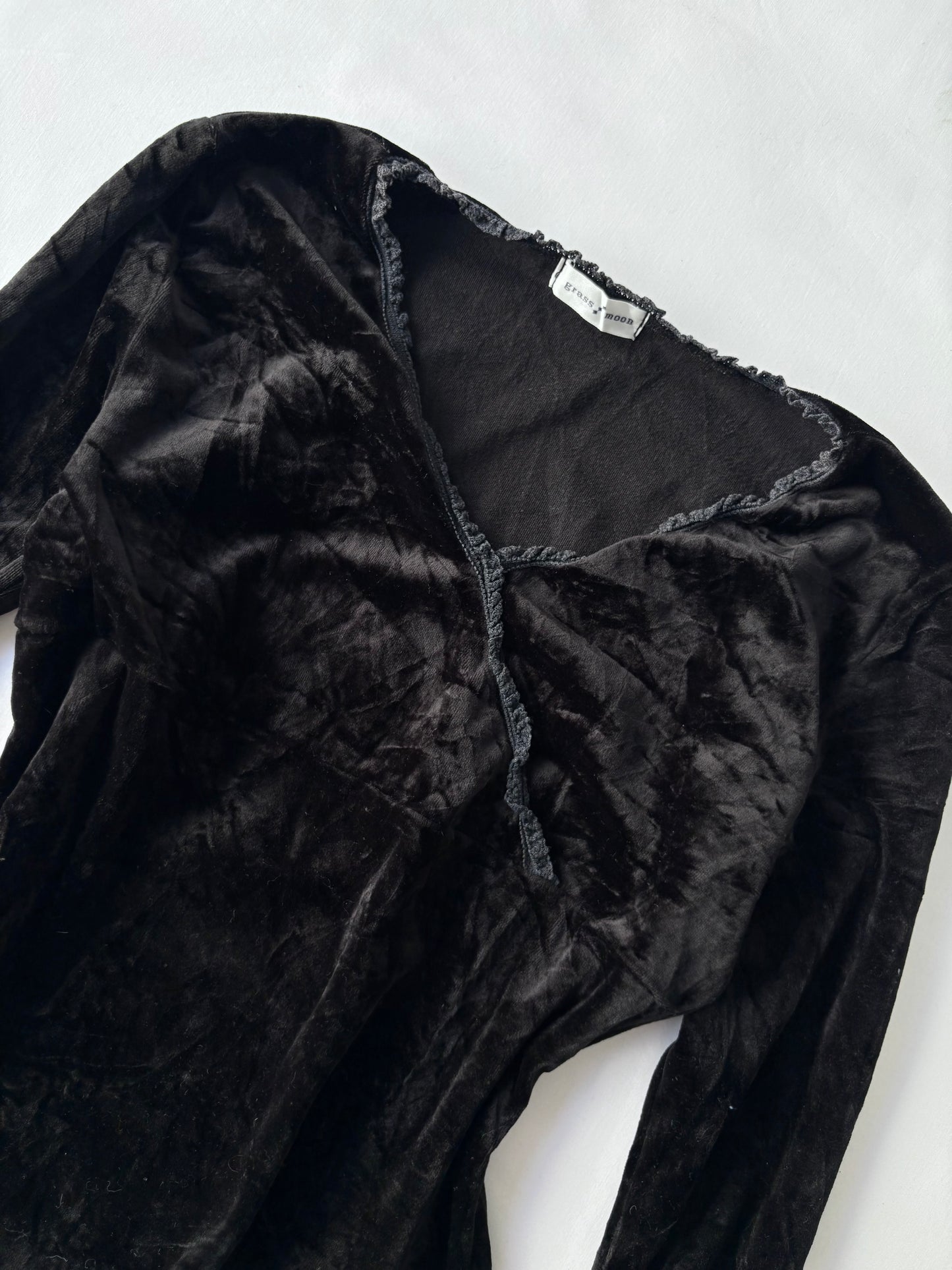 00’s Velour black crossover top | Size 8