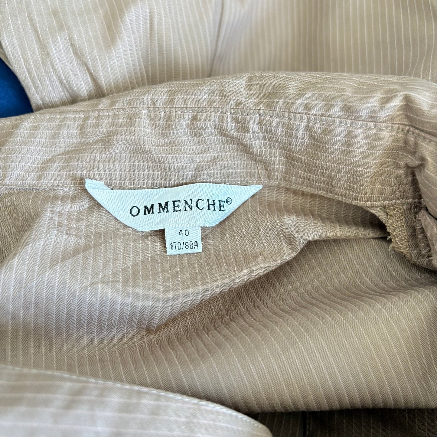 00’s Ommenche caramel cinched shirt | Size 10