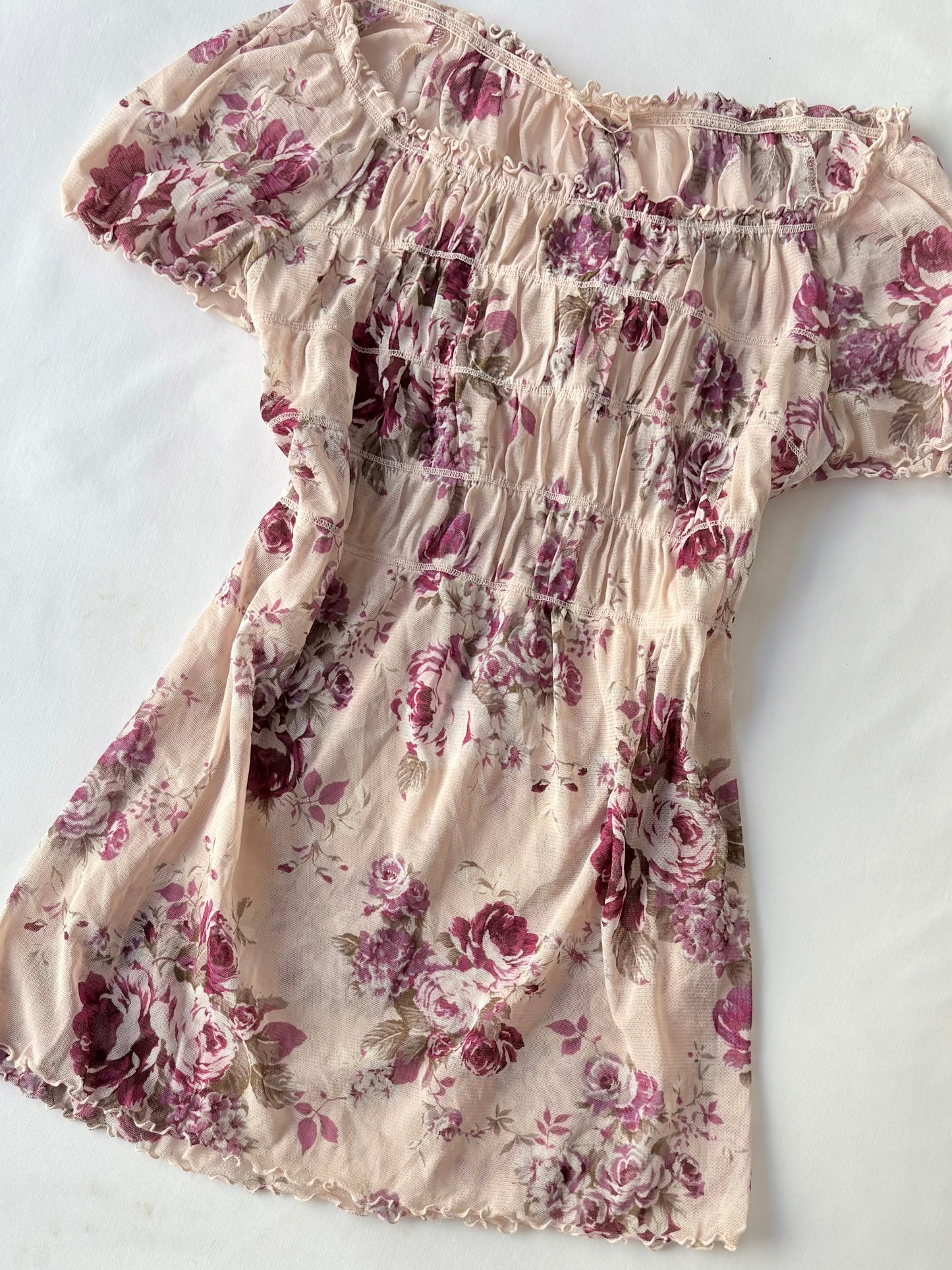 00’s L’est Rose shirred top | Size 10