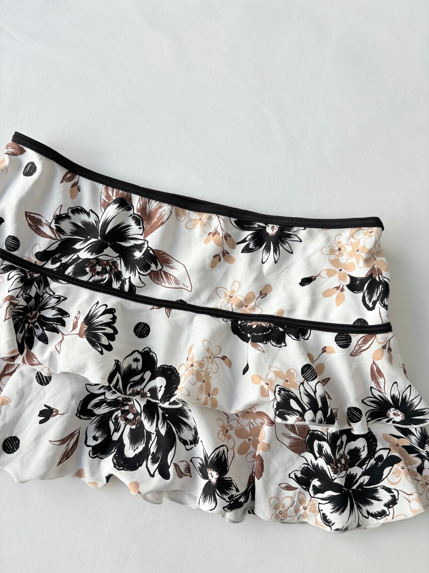 00’s Tiered floral mini skirt | Size 8