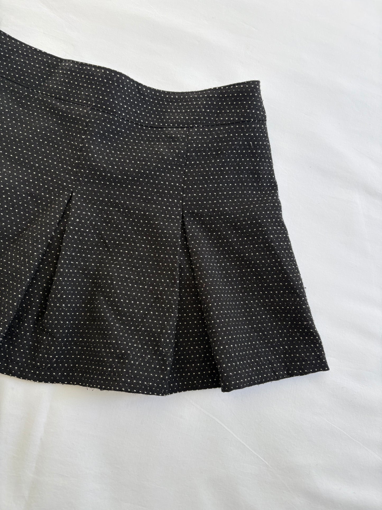 00’s Polka dot pleated mini skirt | Size 6