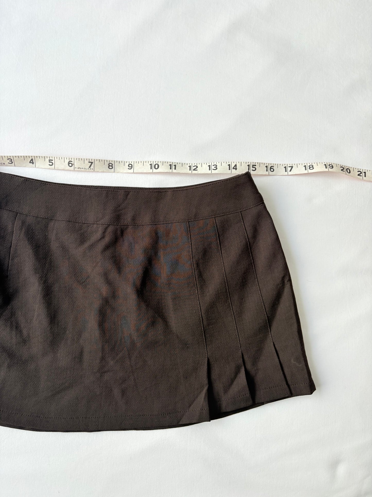00’s Chocolate brown pleated skirt | Size 10