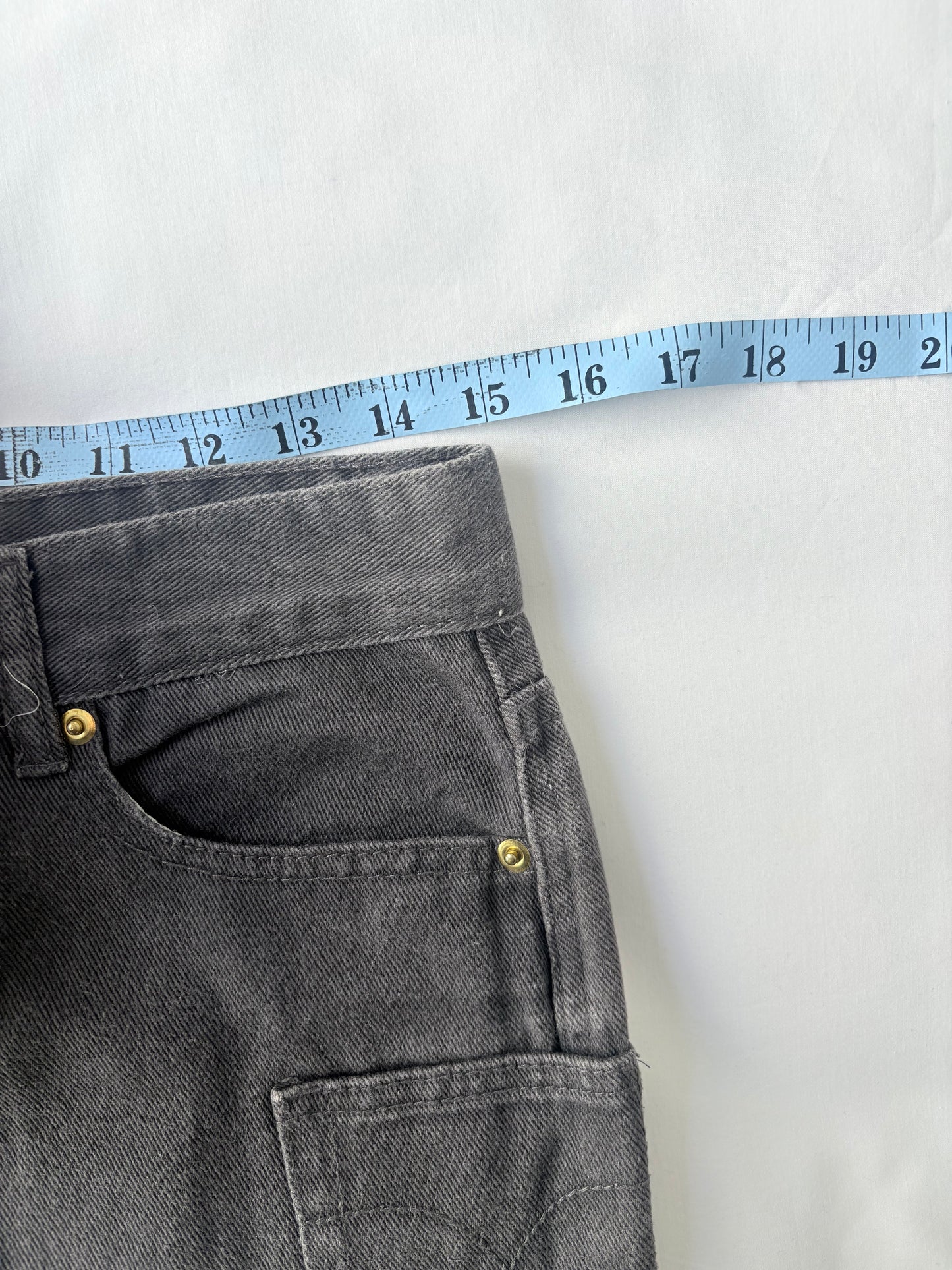 00’s Low rise grey mini skirt | Size 8