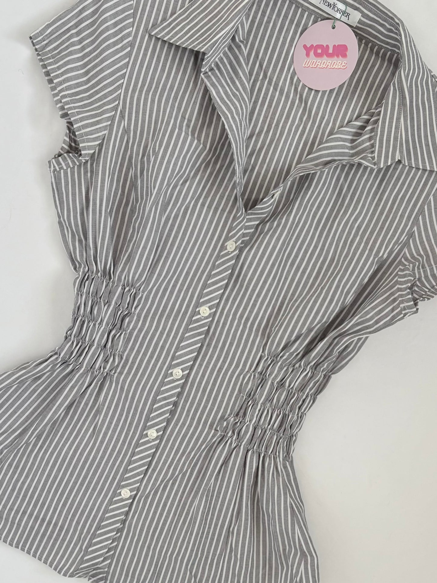 00’s New Yorker grey cinched shirt | Size 8-10