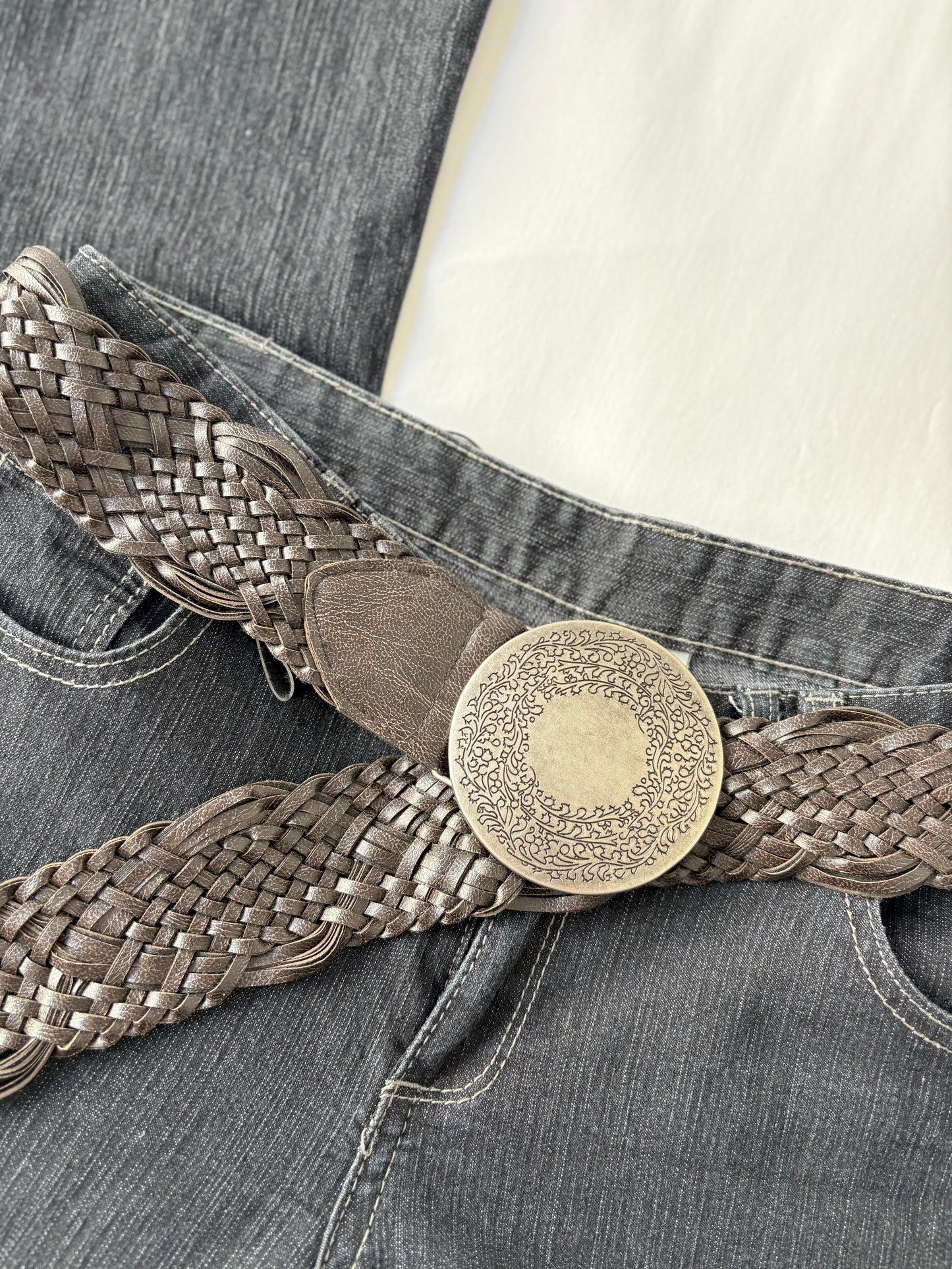 00’s Brown woven belt | Size 8-14