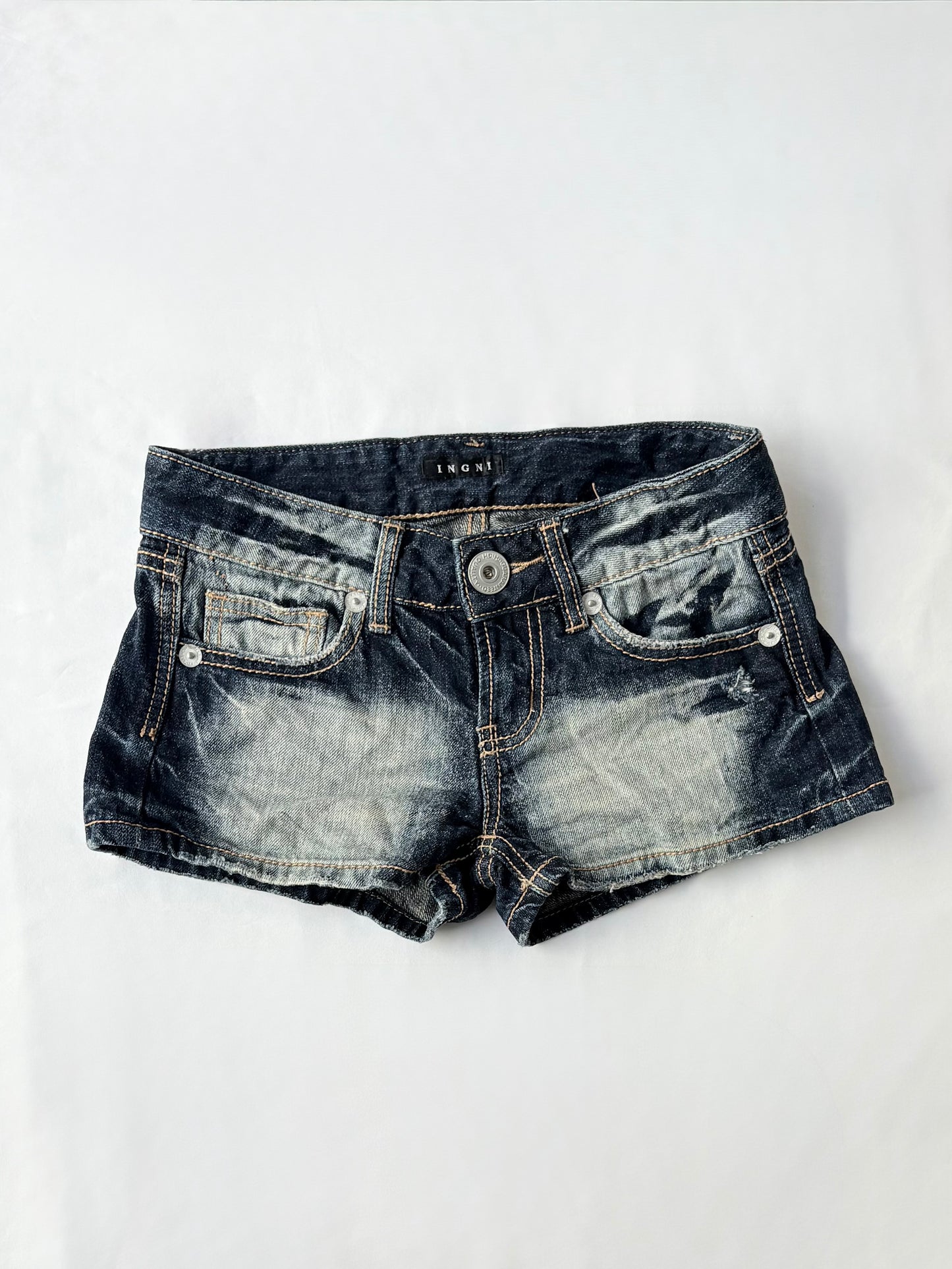 00’s Ingni faded denim shorts | Size 8