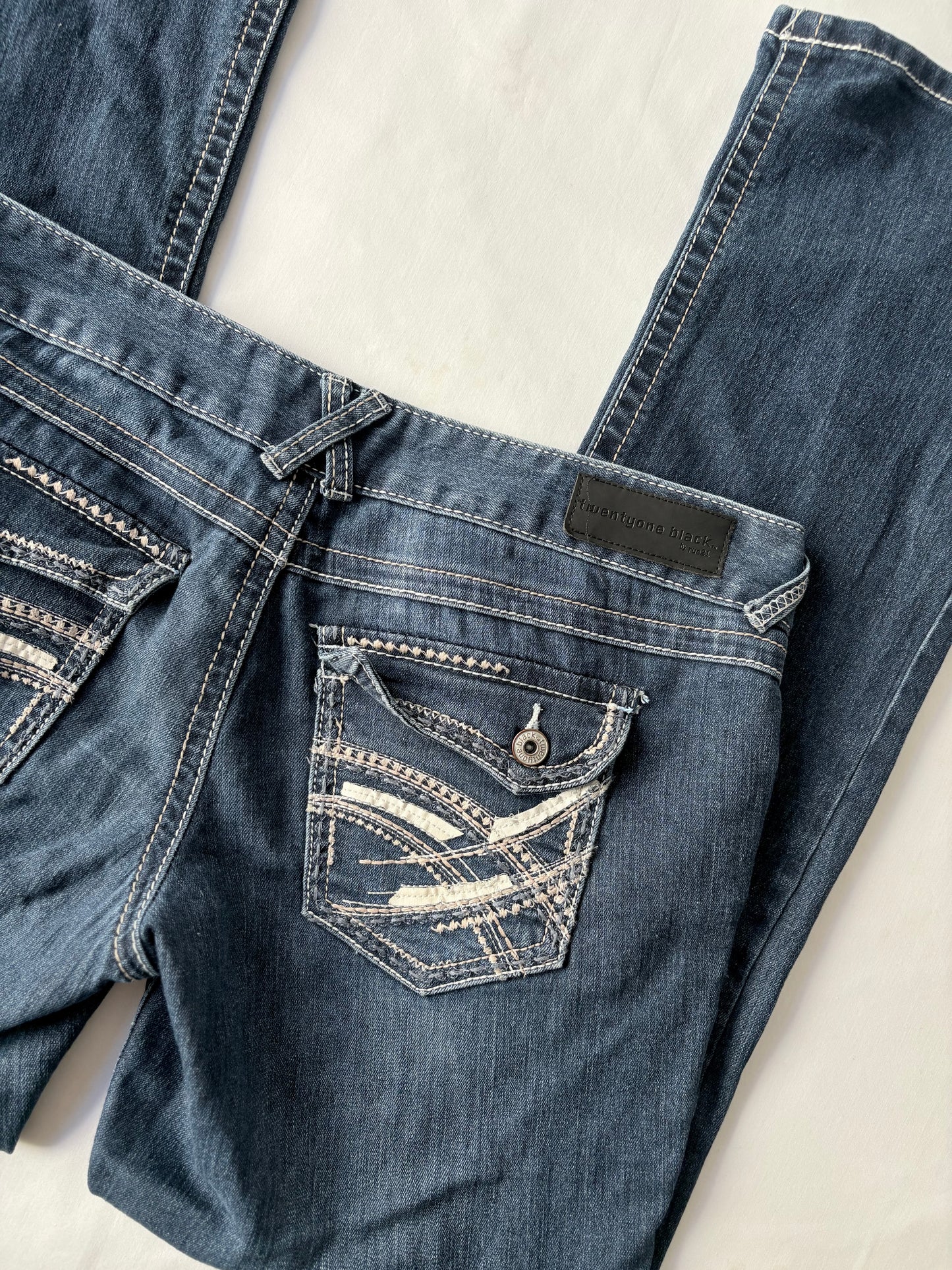 00’s Bootcut embroidered jeans | Size 14