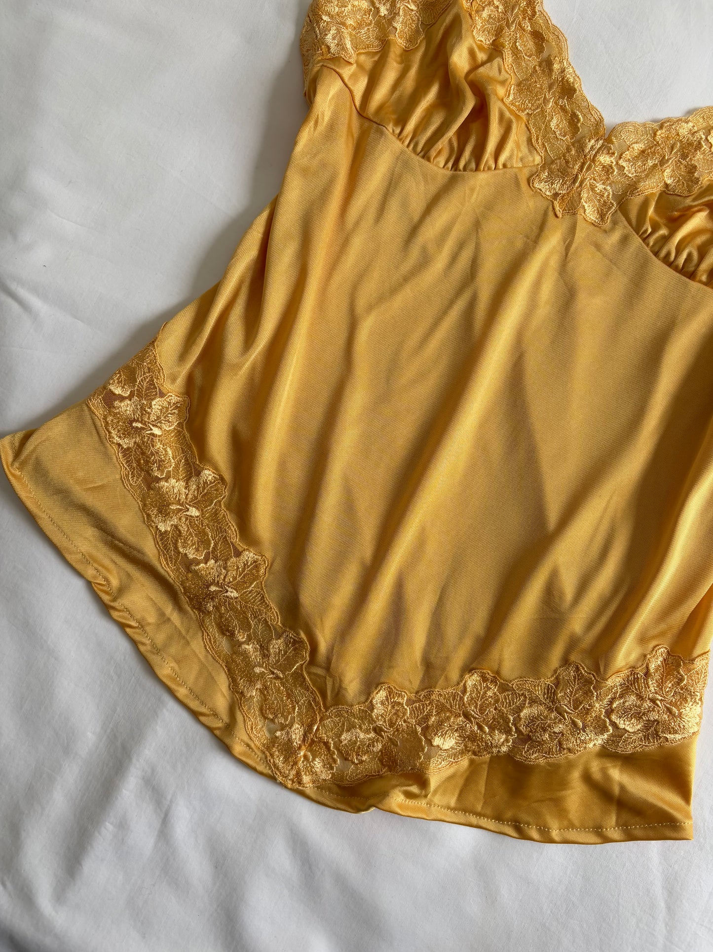 00’s Gold lace cami | Size 10