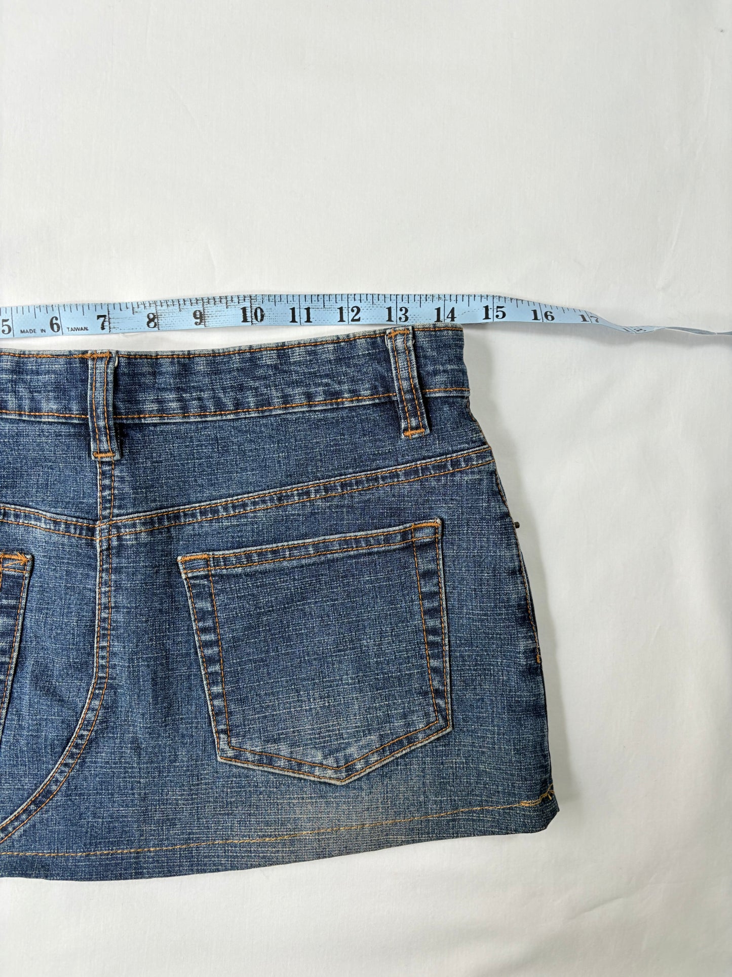 00’s Sonsy denim mini skirt | Size 8