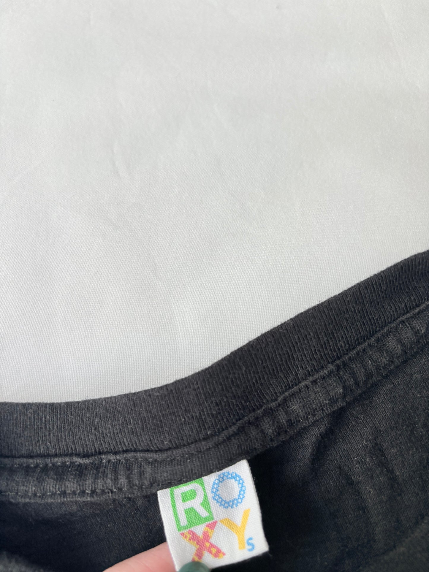 00’s Roxy surf graphic tee | Size small