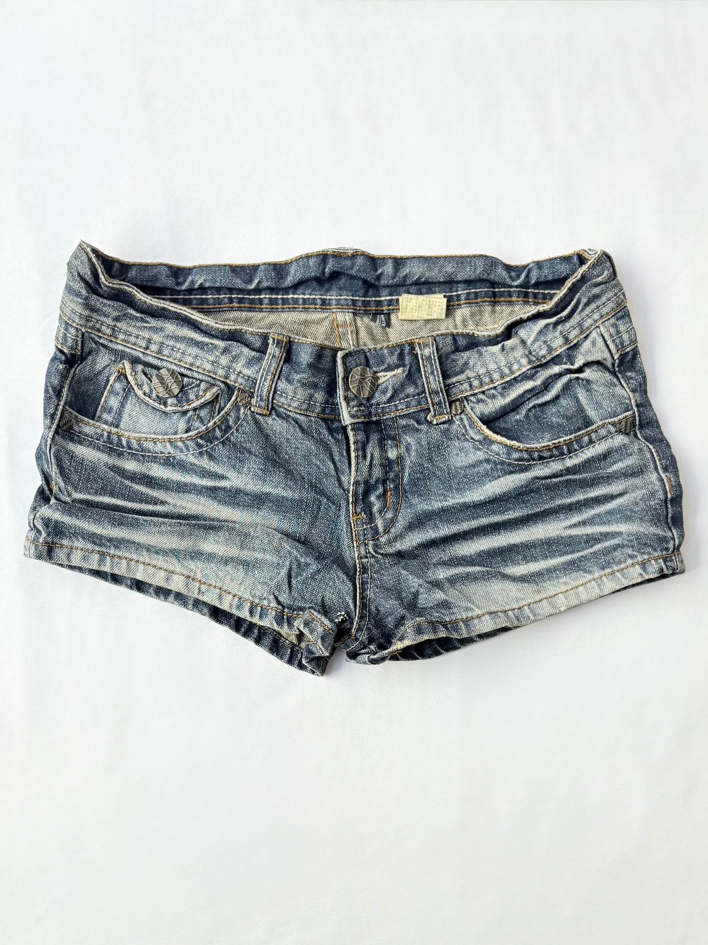 00’s Low rise embroidered Japanese shorts | Size 10
