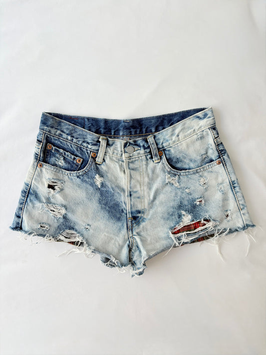 00’s Distressed denim shorts | Size 8