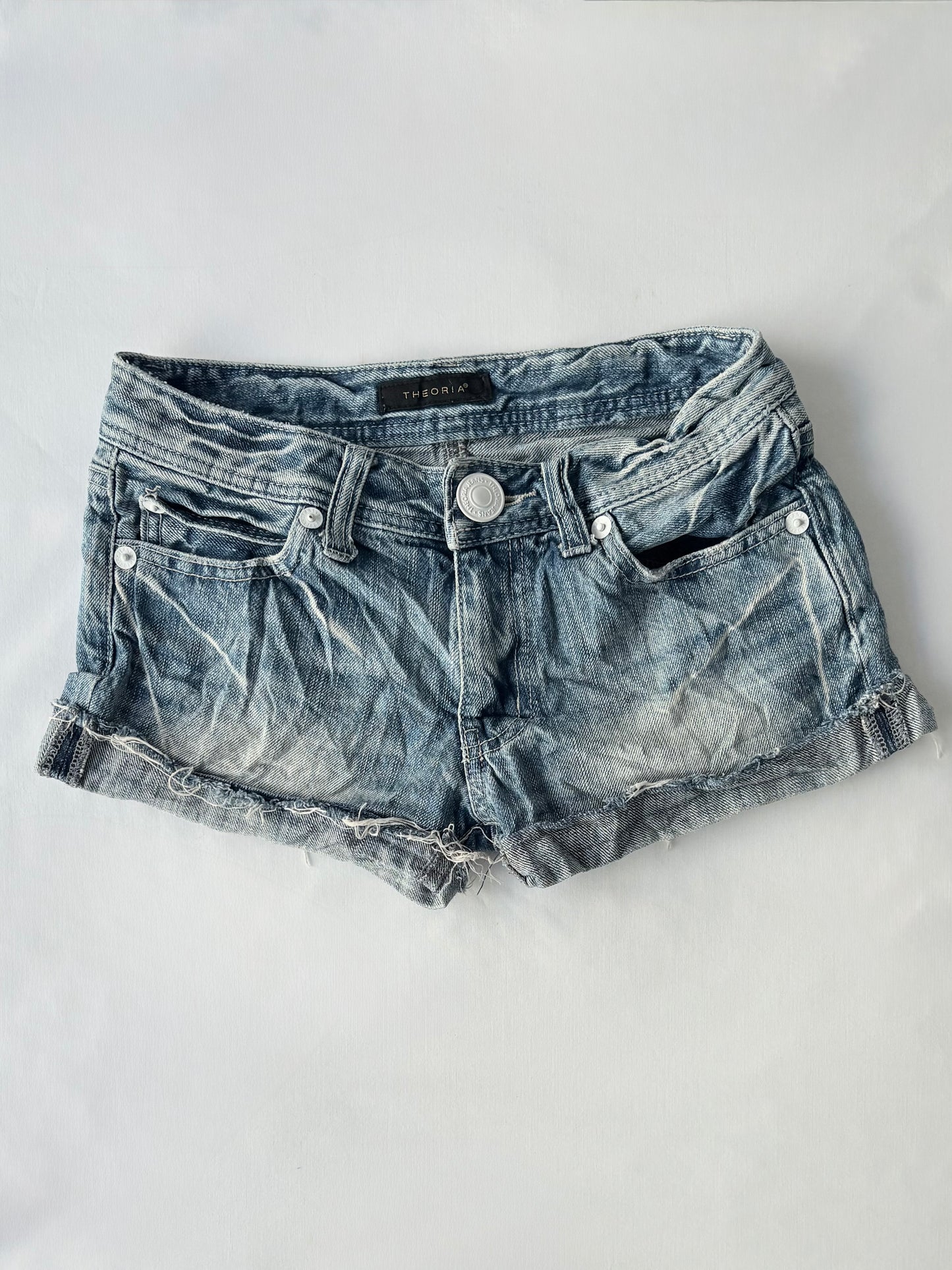 00’s Theoria low rise shorts | Size 8