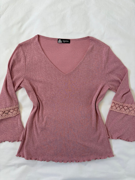 00’s Flared pink top | Size large