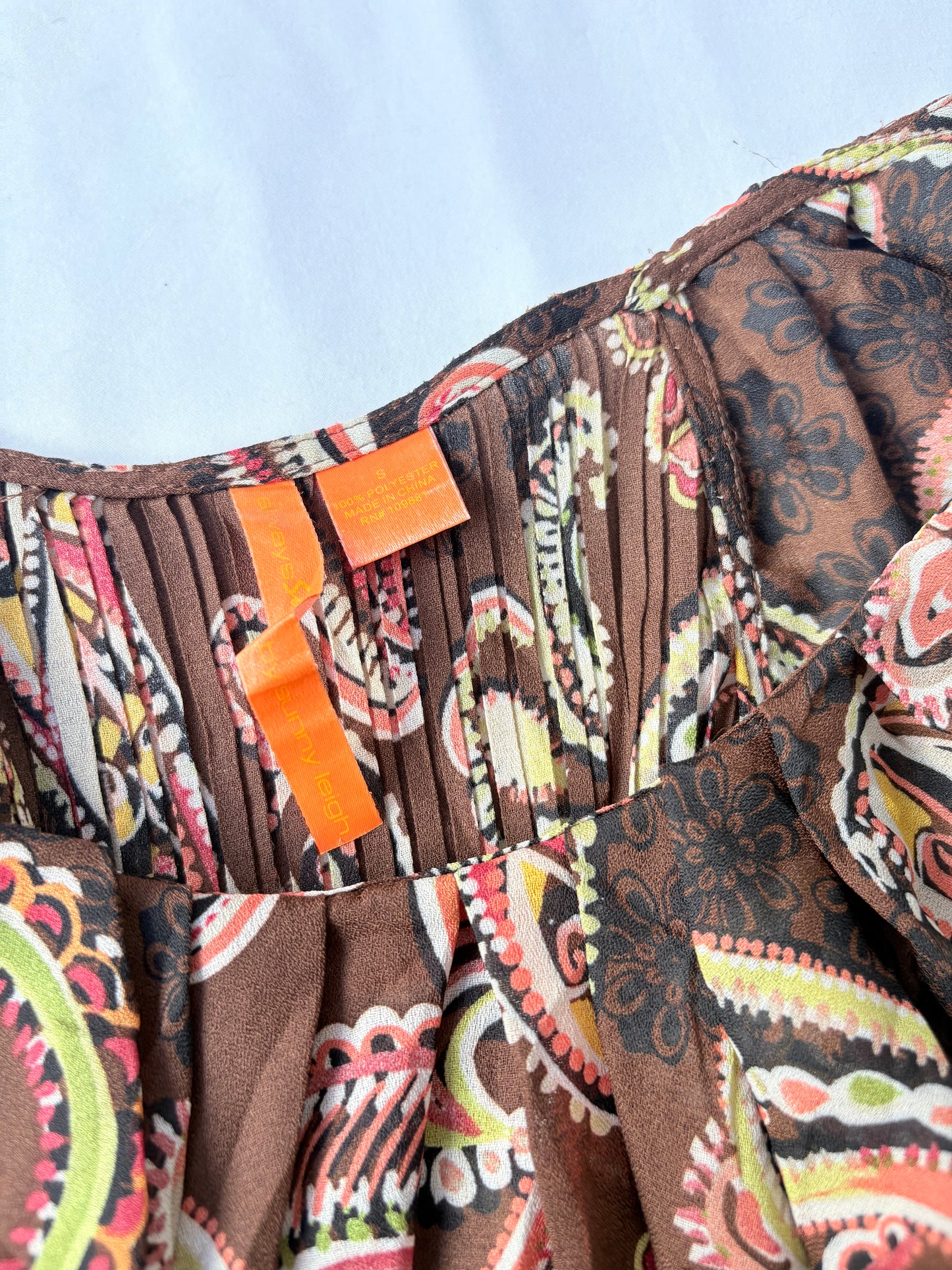 00’s Sunny Leigh pleated paisley top | Size small