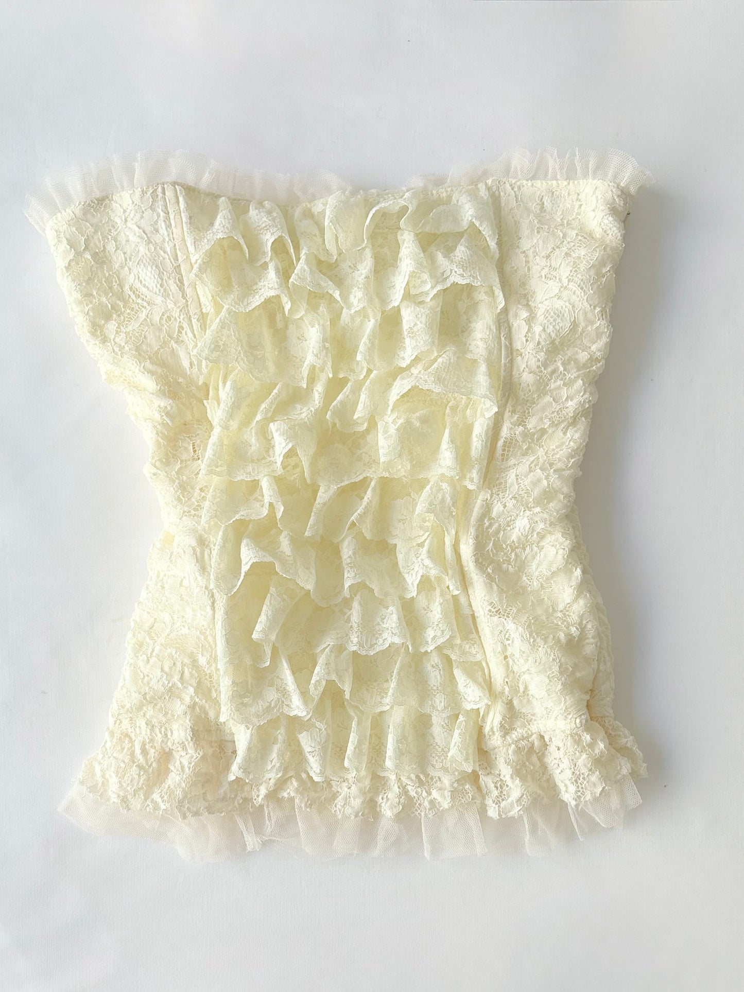 00’s Belle cream ruffle corset | Size 10