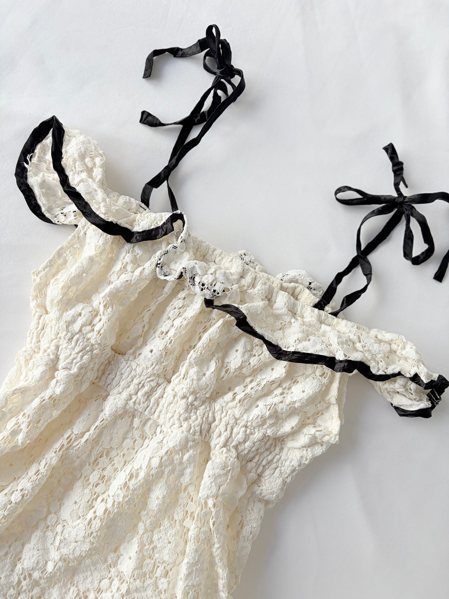 00’s Liz Lisa off the shoulder top | Size 8