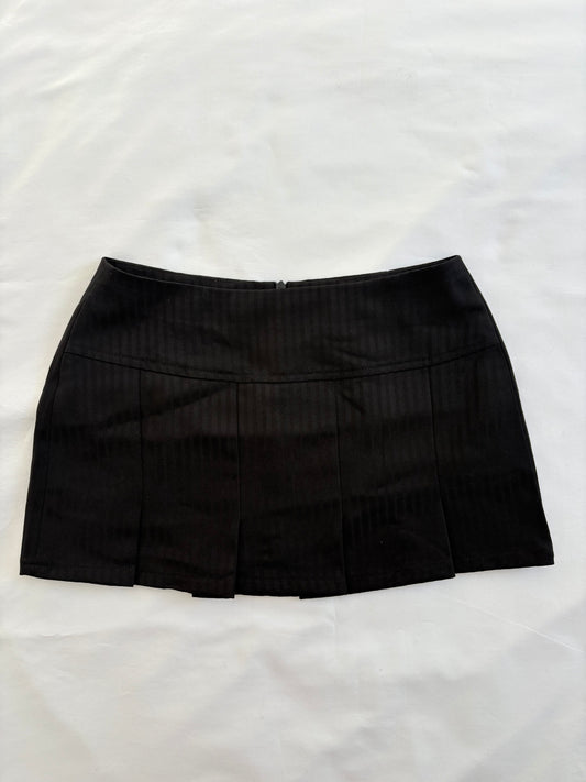 00’s Pinstripe pleated micro skirt | Size 6