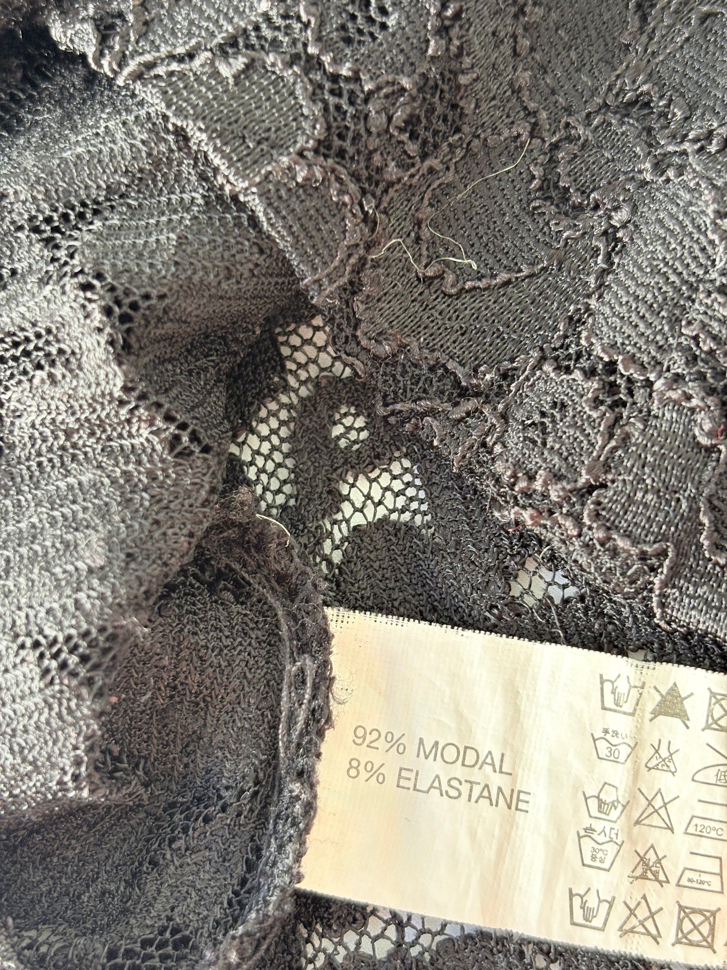 Black lacey mesh cami | Size 10