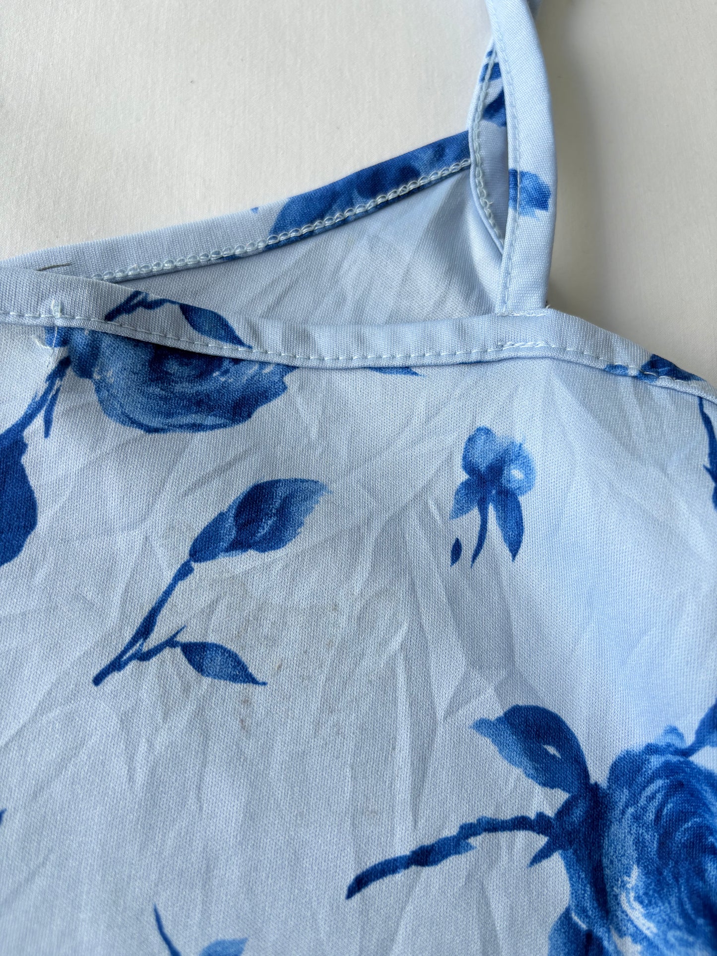00’s Blue rose cami | Size 8